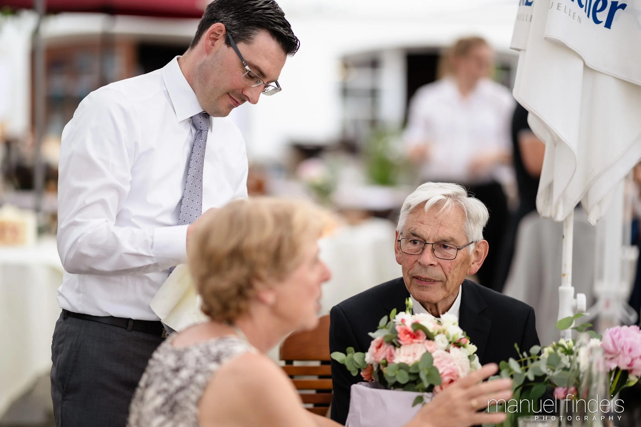 0597_Hochzeit-BuL_www.manuelfindeis.com.jpg