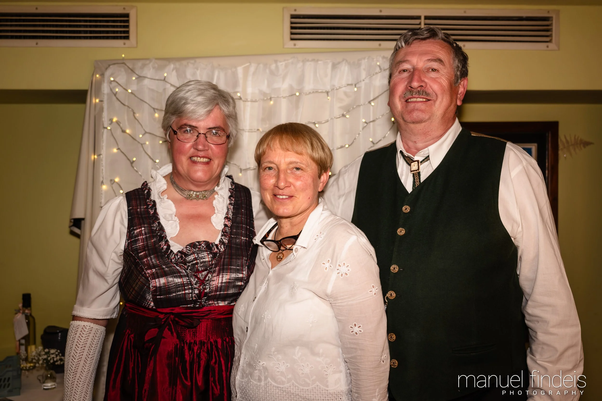 0867_Hochzeit_VuA_www.manuelfindeis.com.jpg