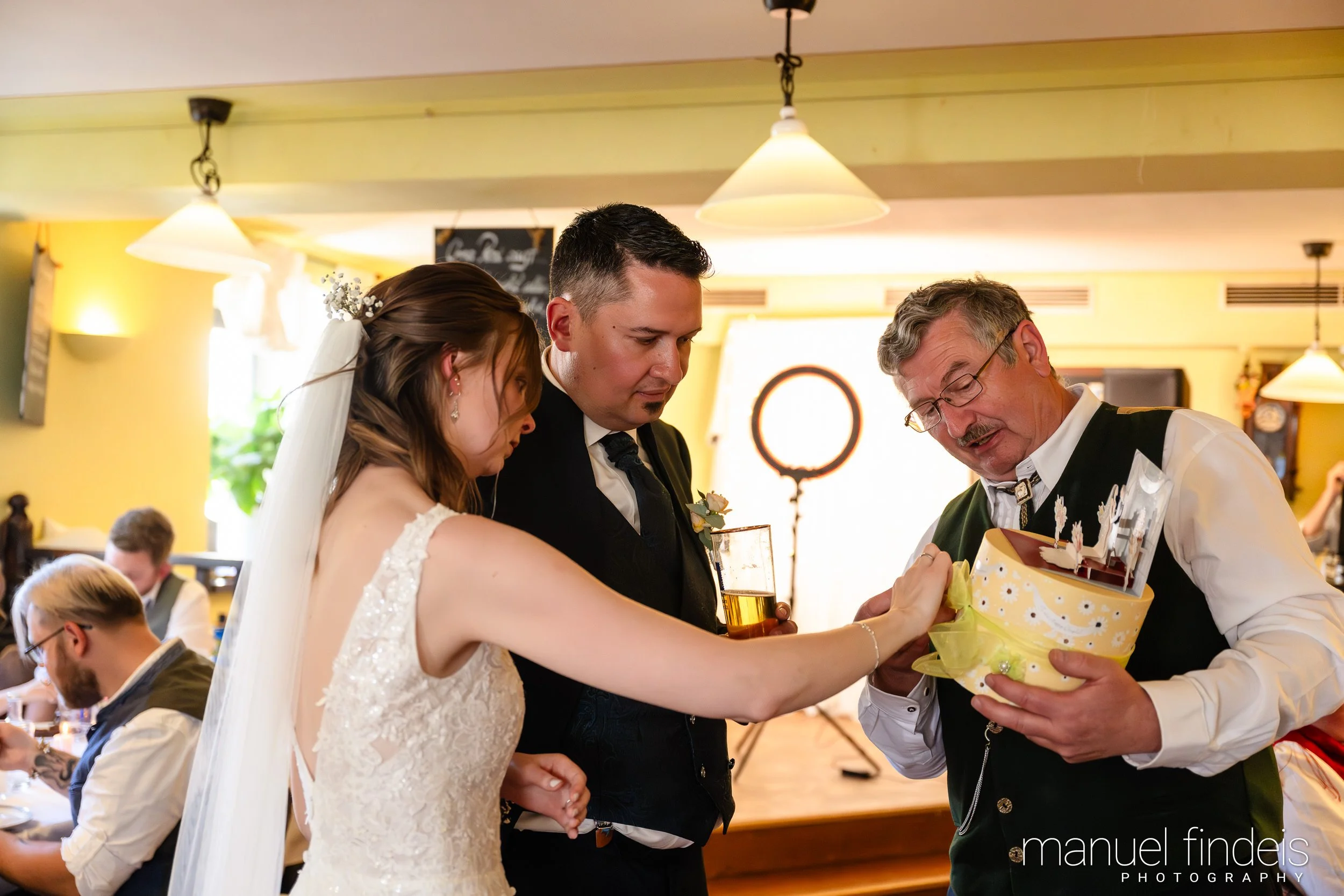 0778_Hochzeit_VuA_www.manuelfindeis.com.jpg
