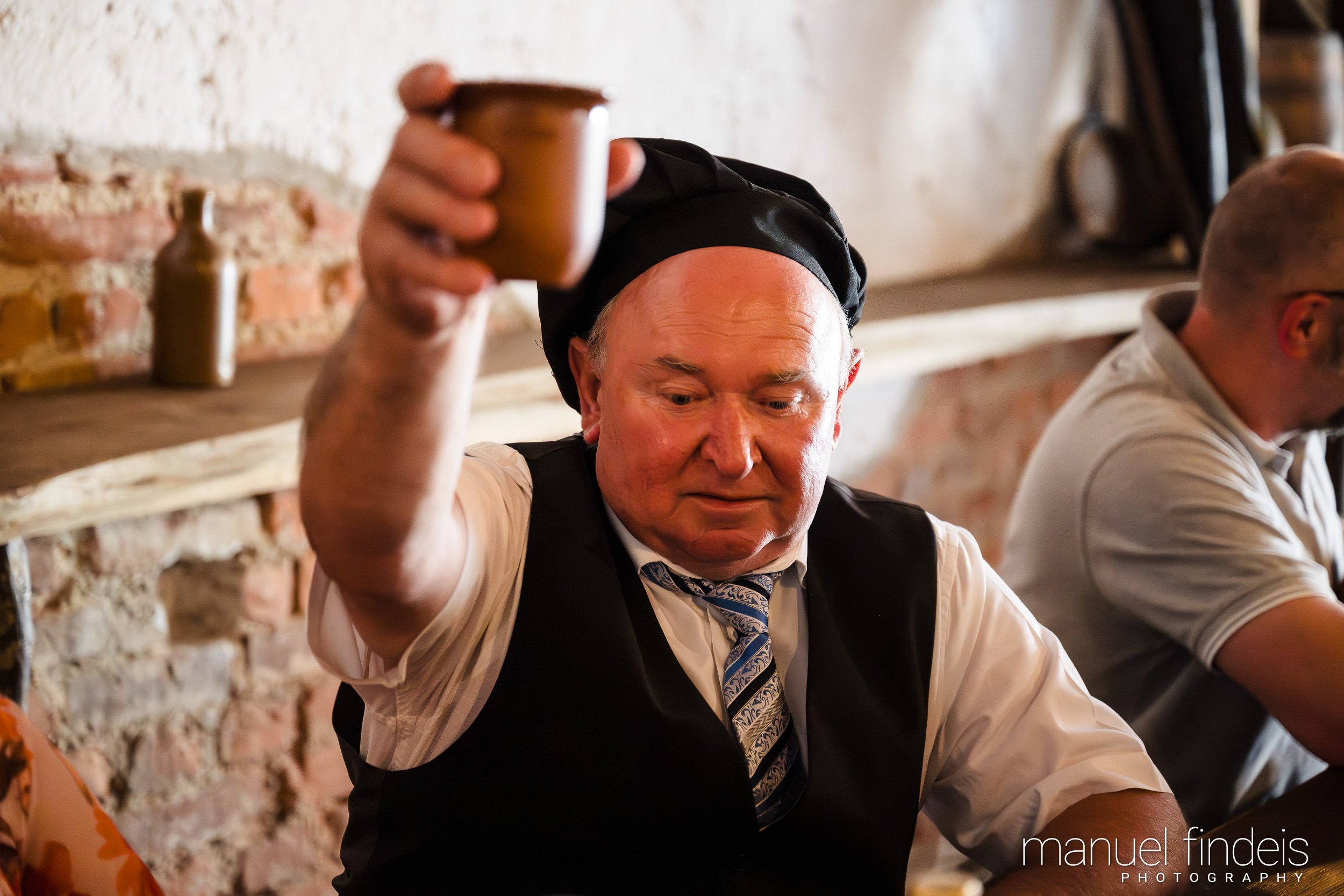 0566_Hochzeit-LUM_www.manuelfindeis.com.jpg
