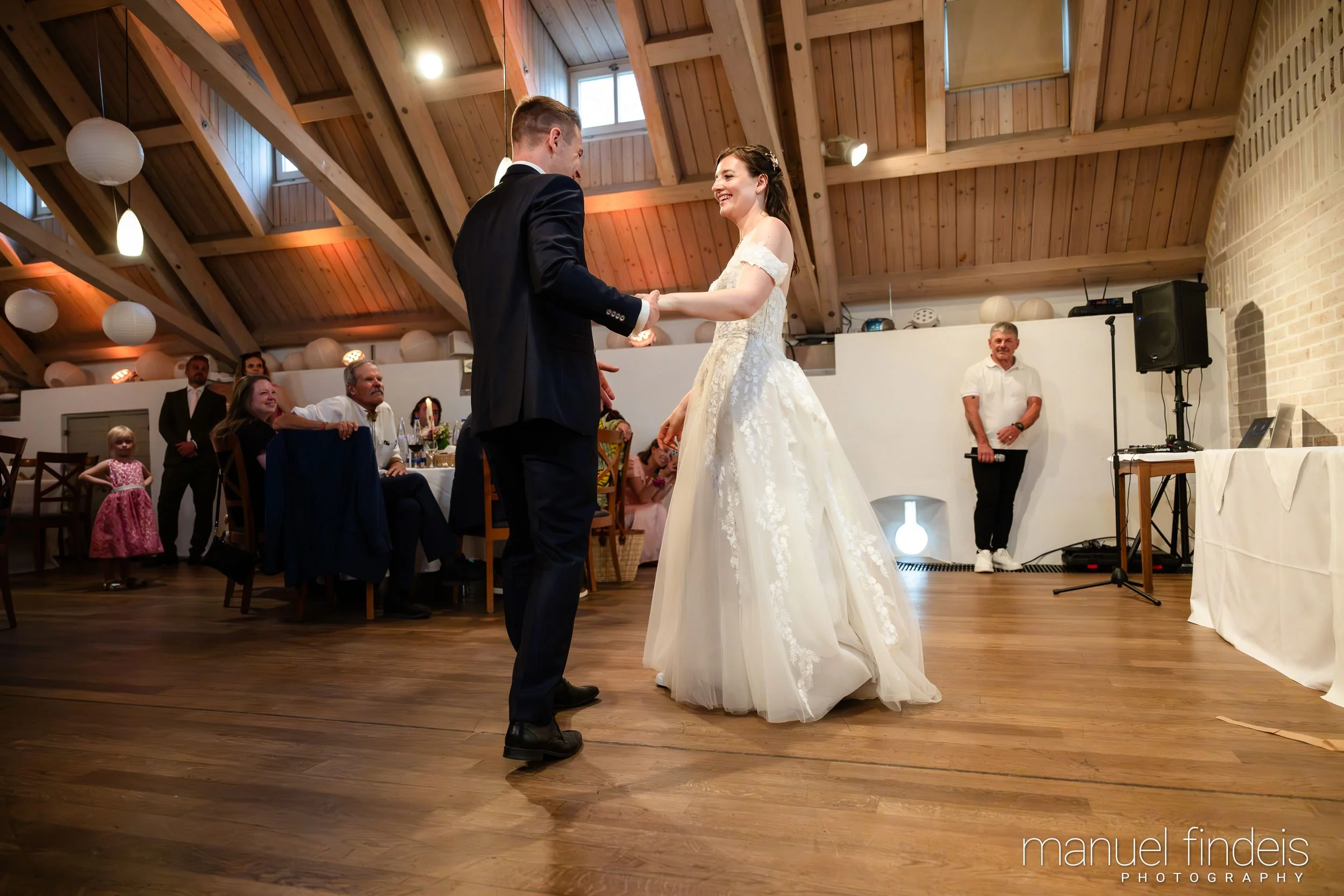 0677_Hochzeit_Rus_www.manuelfindeis.com.jpg