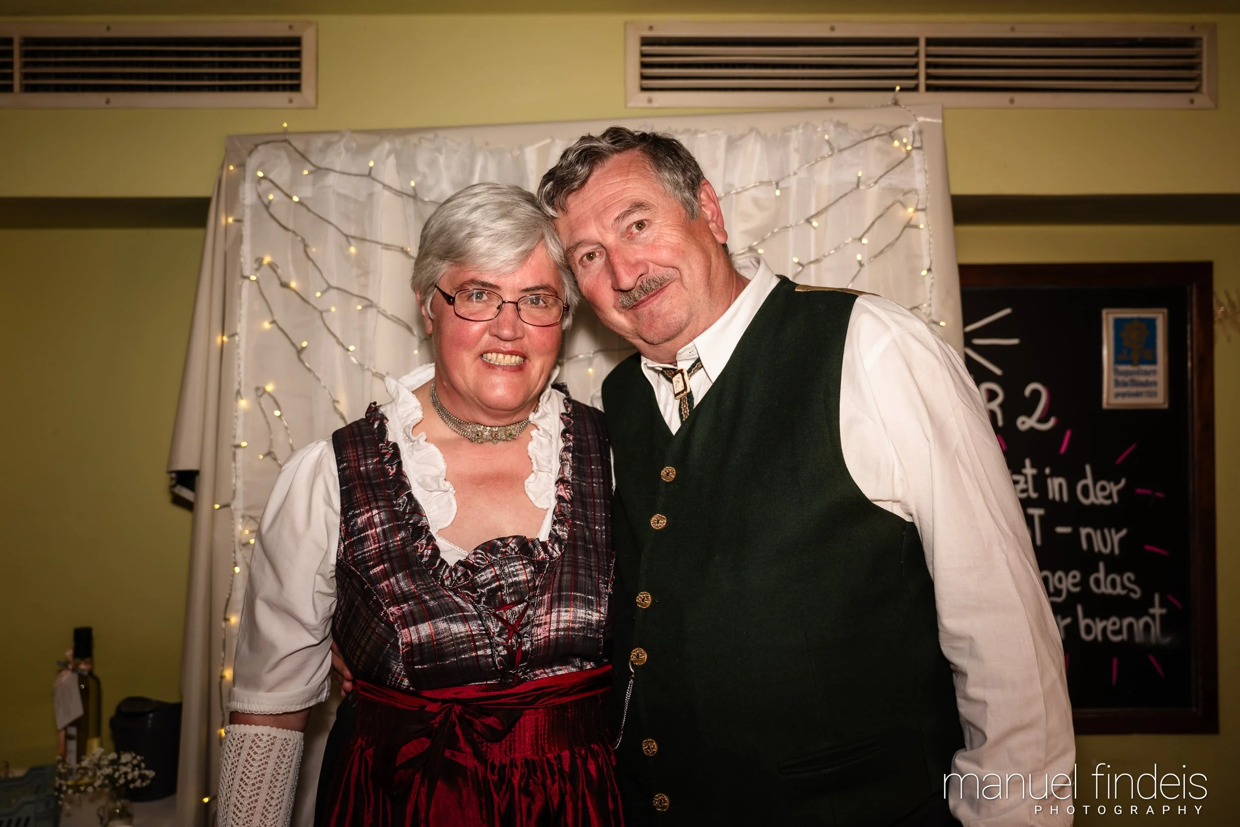 0866_Hochzeit_VuA_www.manuelfindeis.com.jpg