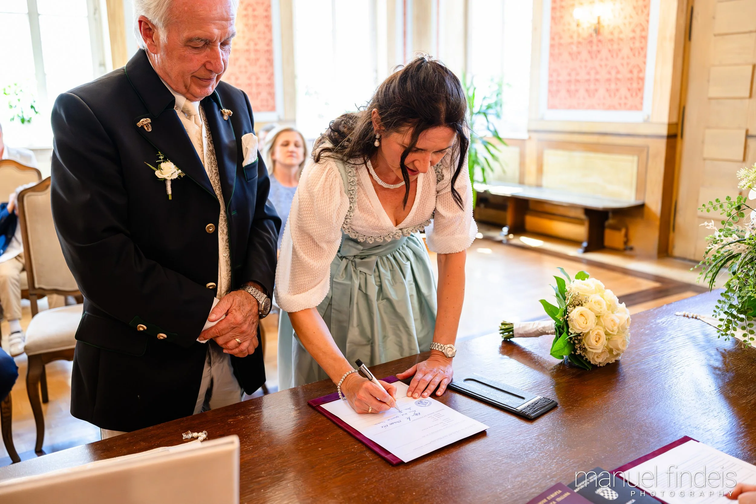 0160_Hochzeit_AuE_www.manuelfindeis.com.jpg