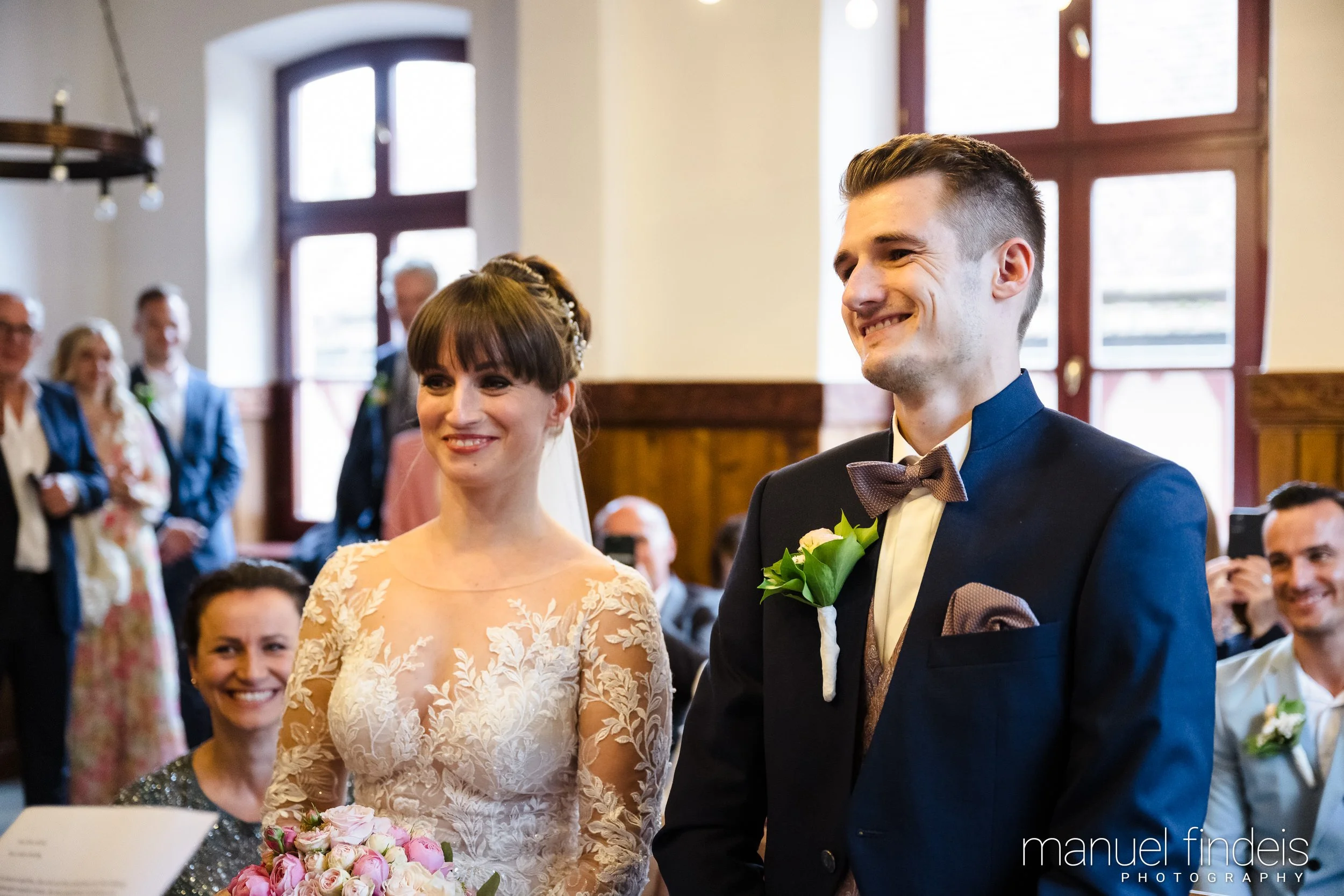 0162_Hochzeit-AuJ_www.manuelfindeis.com.jpg