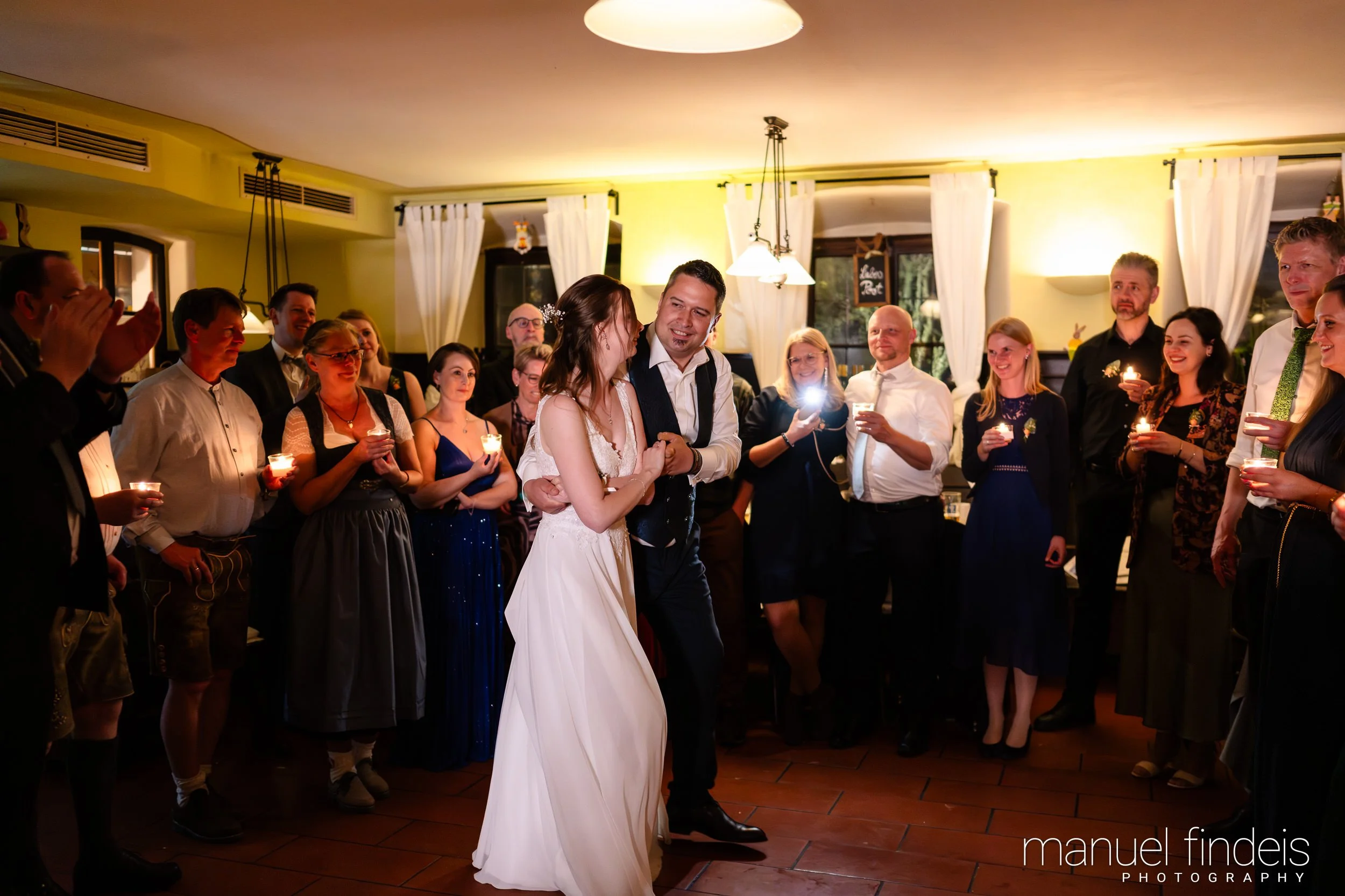 0982_Hochzeit_VuA_www.manuelfindeis.com.jpg