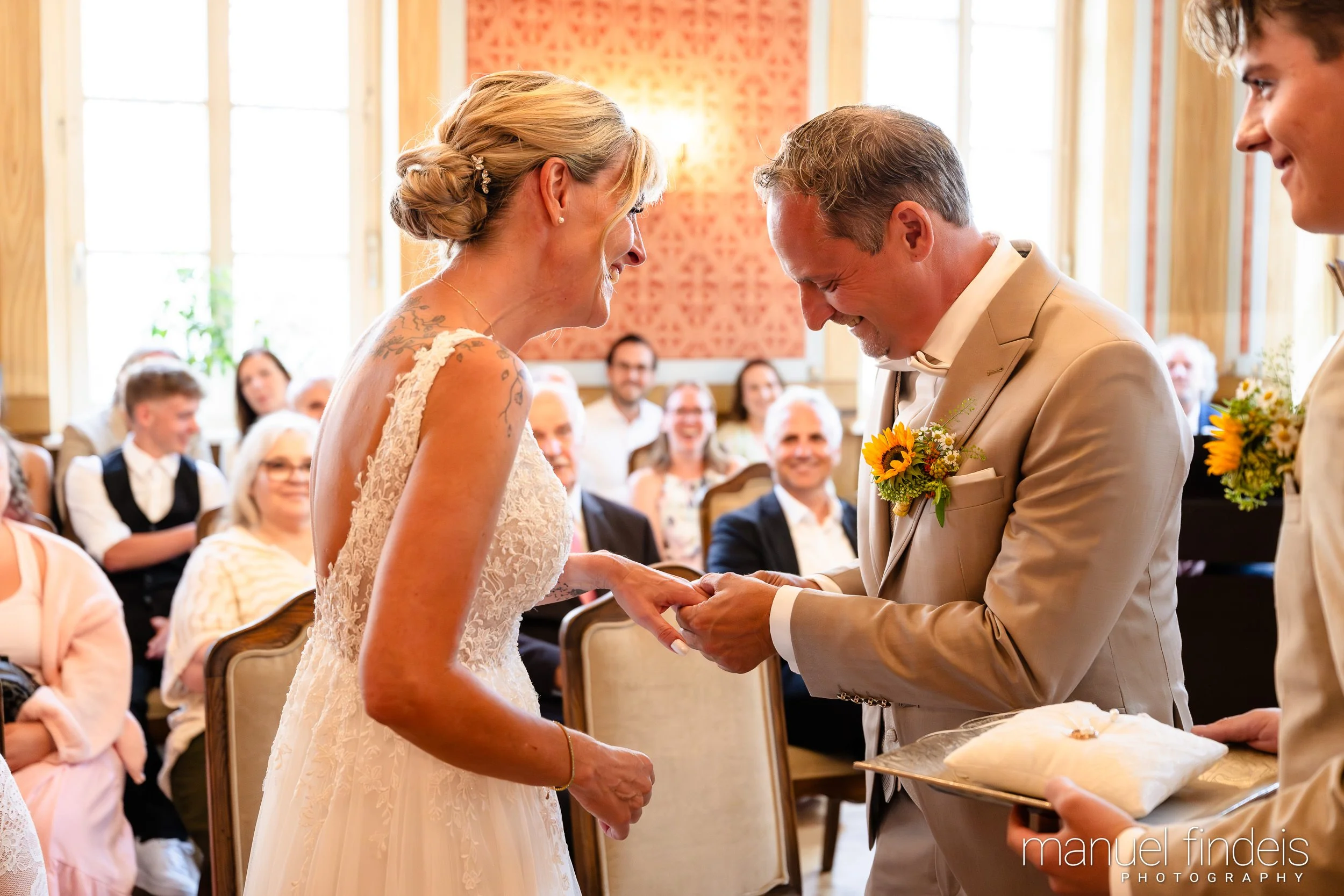 0178_Hochzeit_CuR_www.manuelfindeis.com.jpg