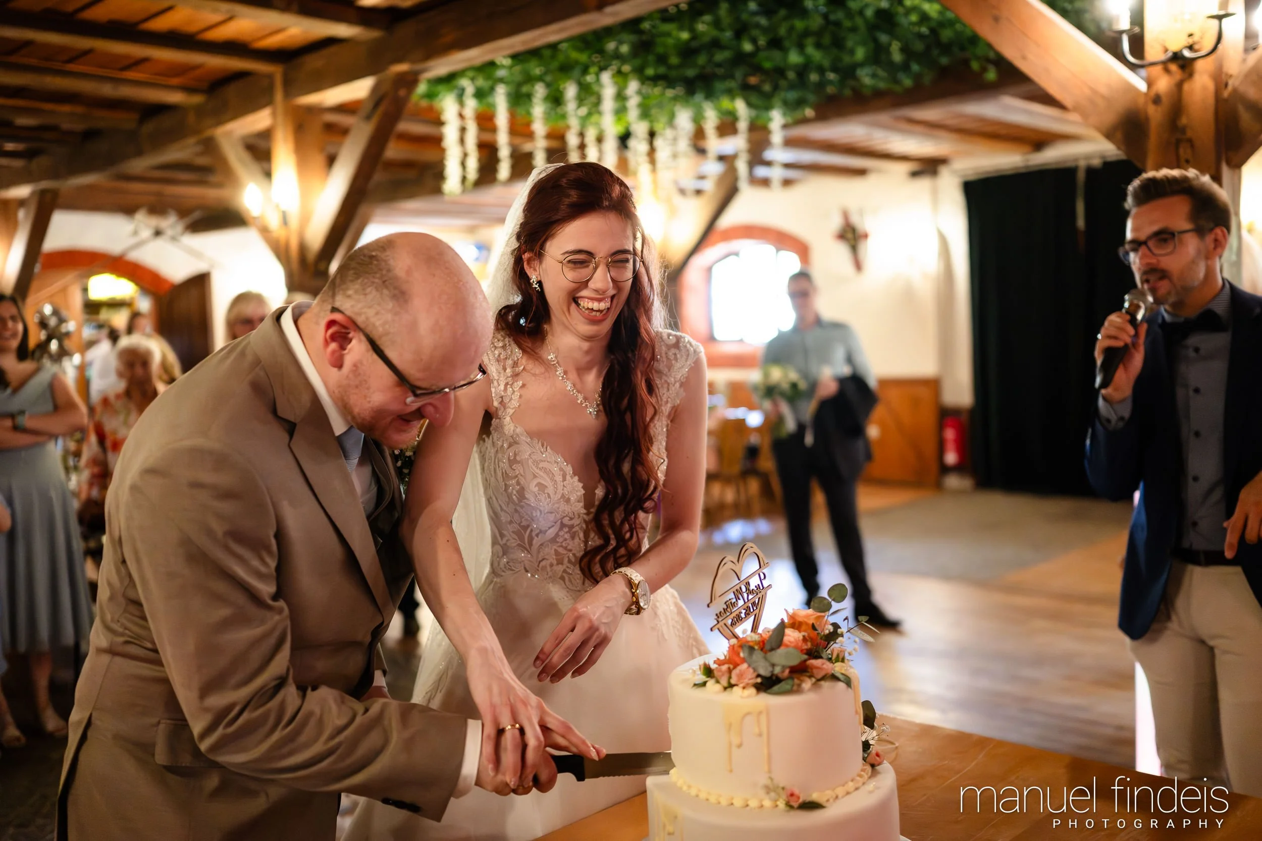 0375_Hochzeit-LUM_www.manuelfindeis.com.jpg