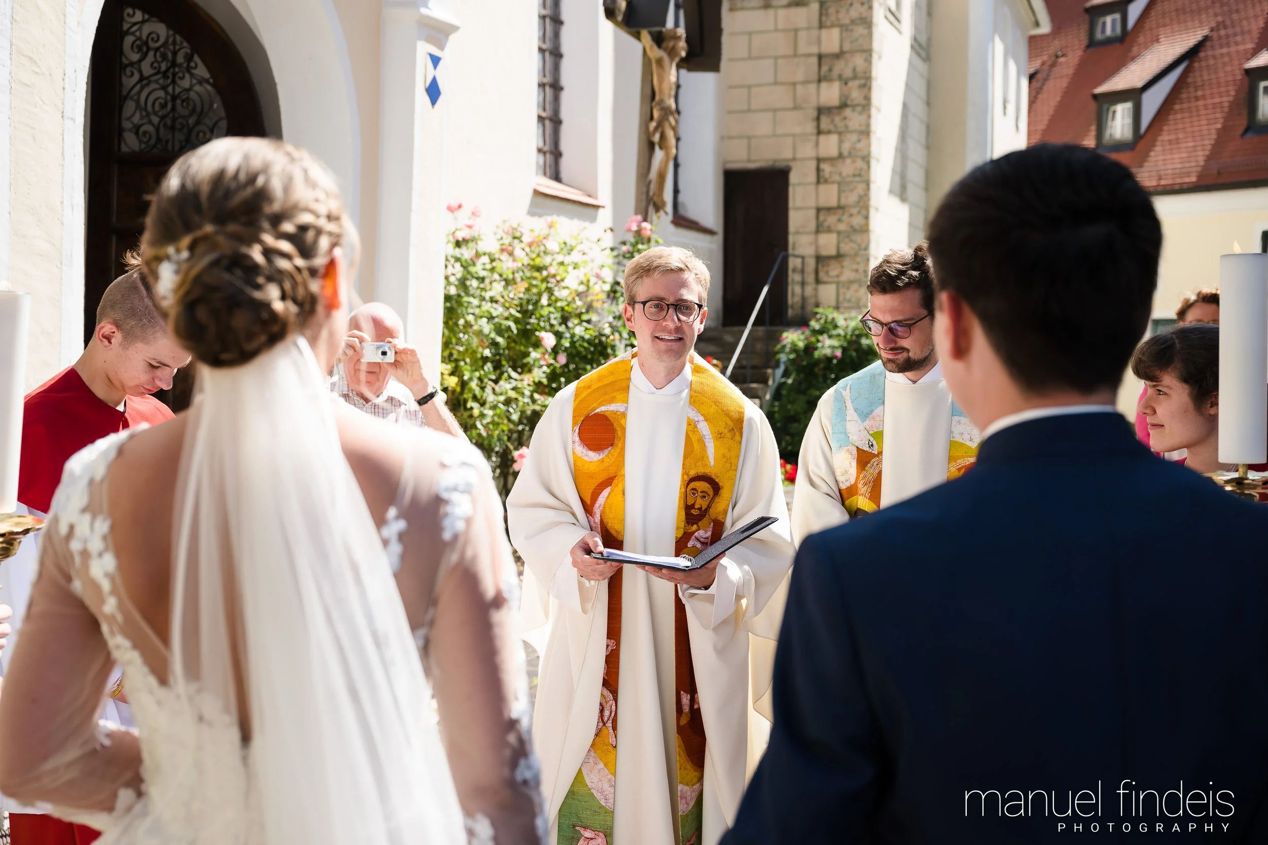 0143_Hochzeit-MuR-Kirche_www.manuelfindeis.com.jpg