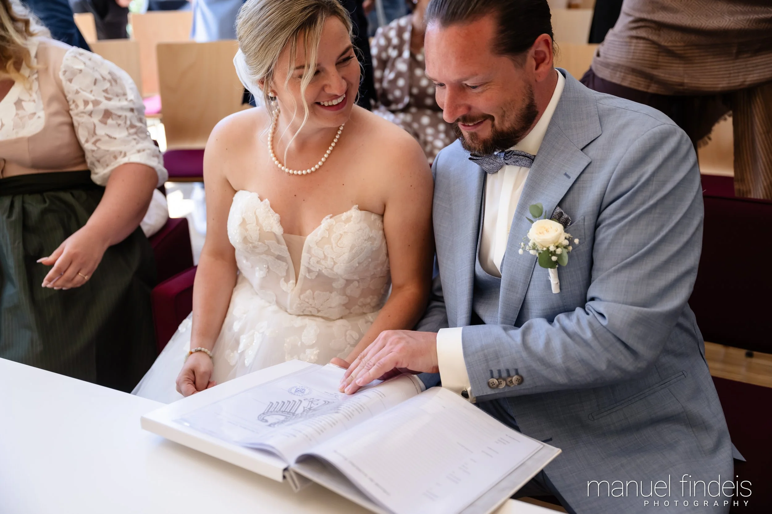 0312_Hochzeit_RundS_www.manuelfindeis.com.jpg