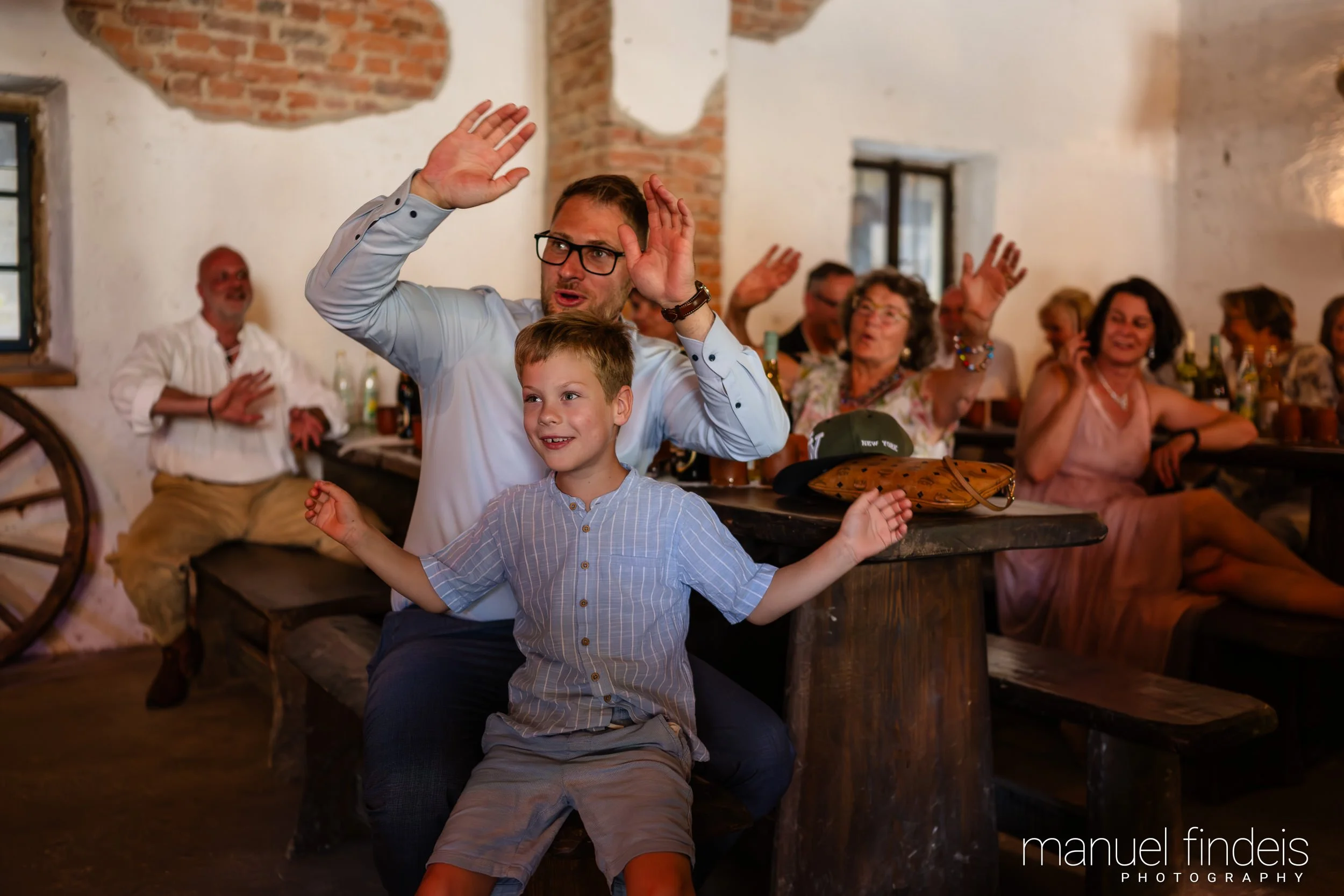 0711_Hochzeit-LUM_www.manuelfindeis.com.jpg