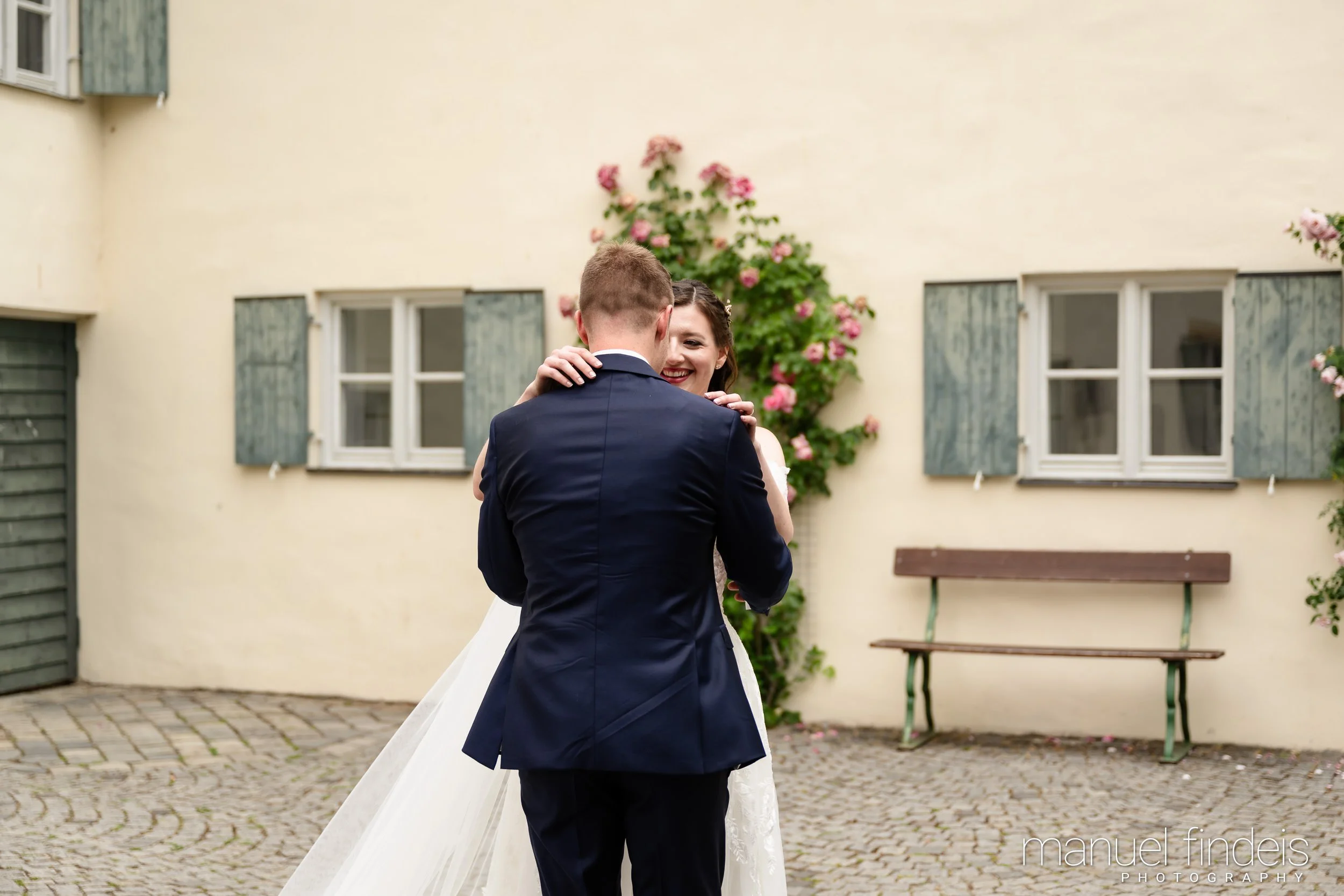 0013_Hochzeit_RuS_www.manuelfindeis.com.jpg