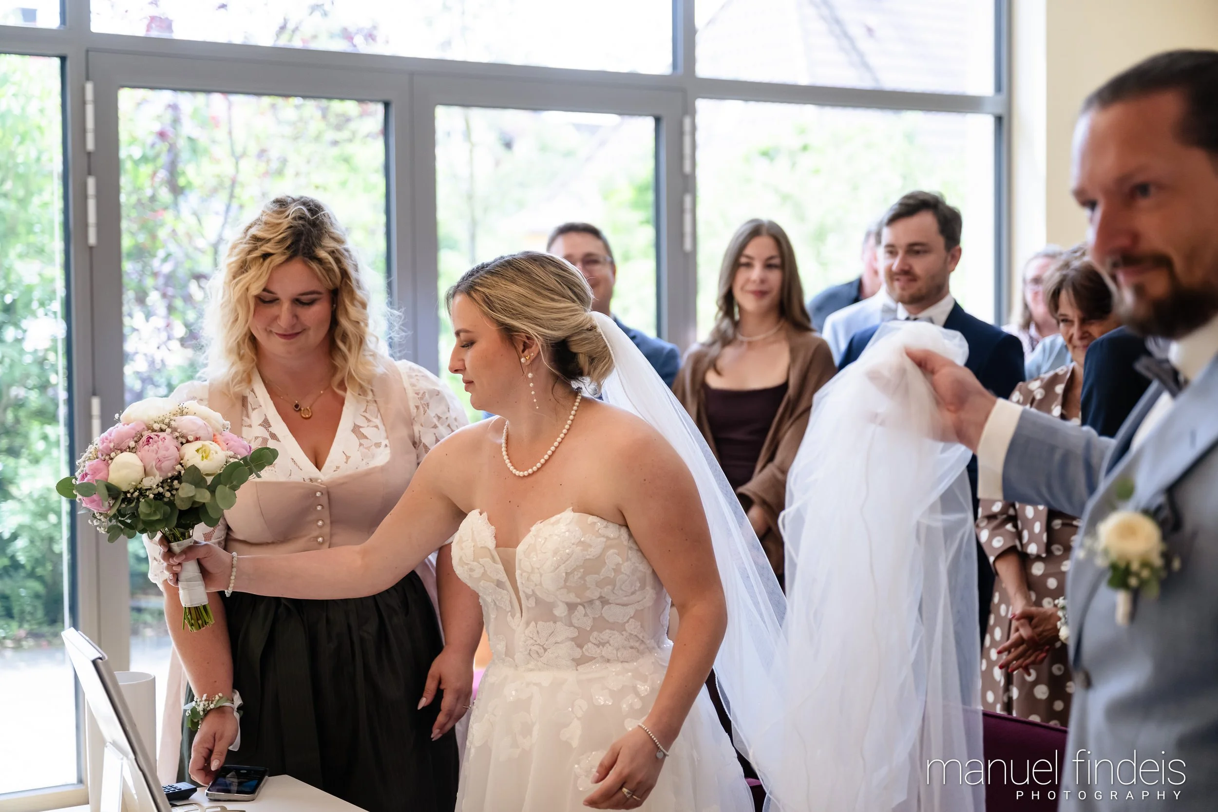 0191_Hochzeit_RundS_www.manuelfindeis.com.jpg
