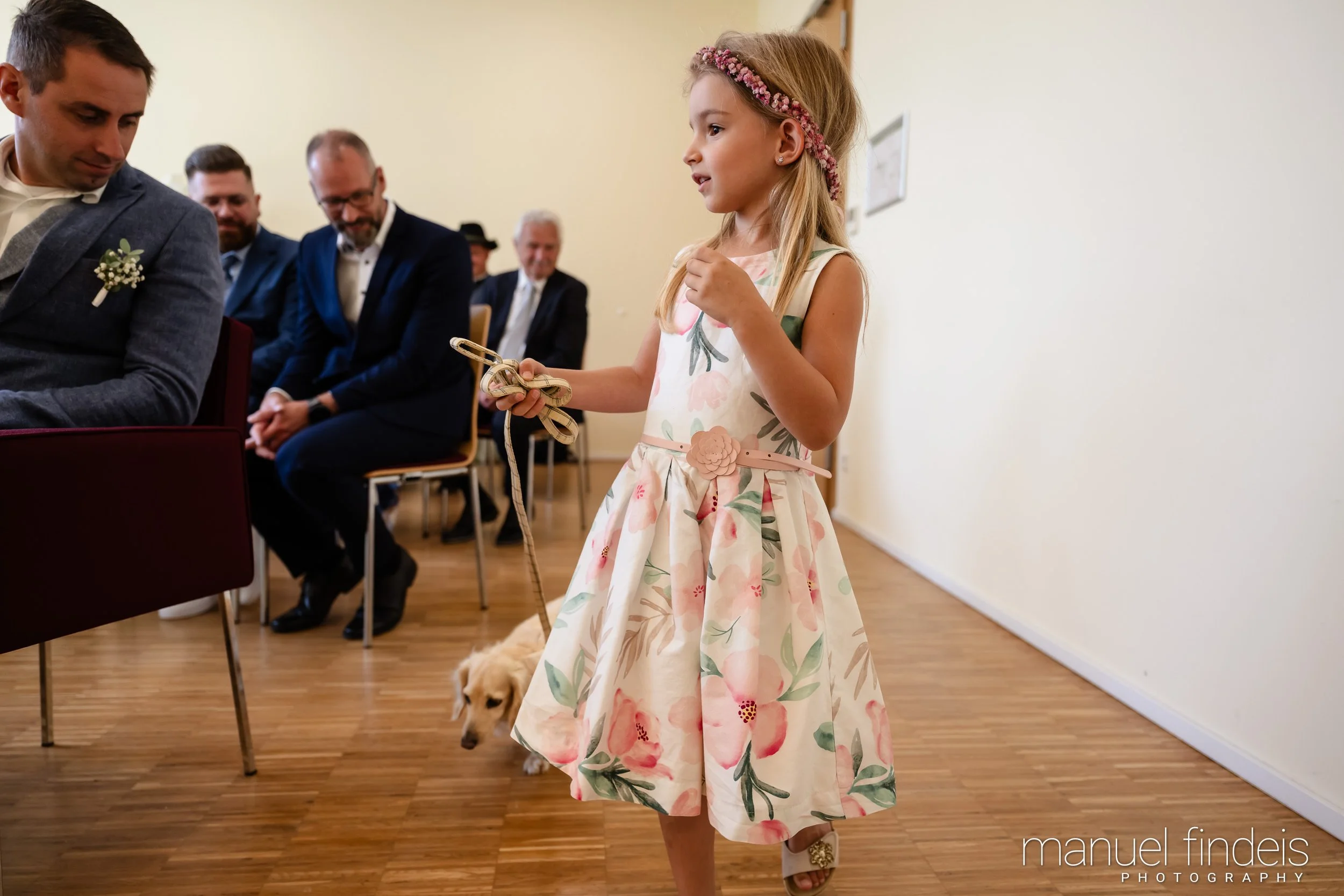 0261_Hochzeit_RundS_www.manuelfindeis.com.jpg