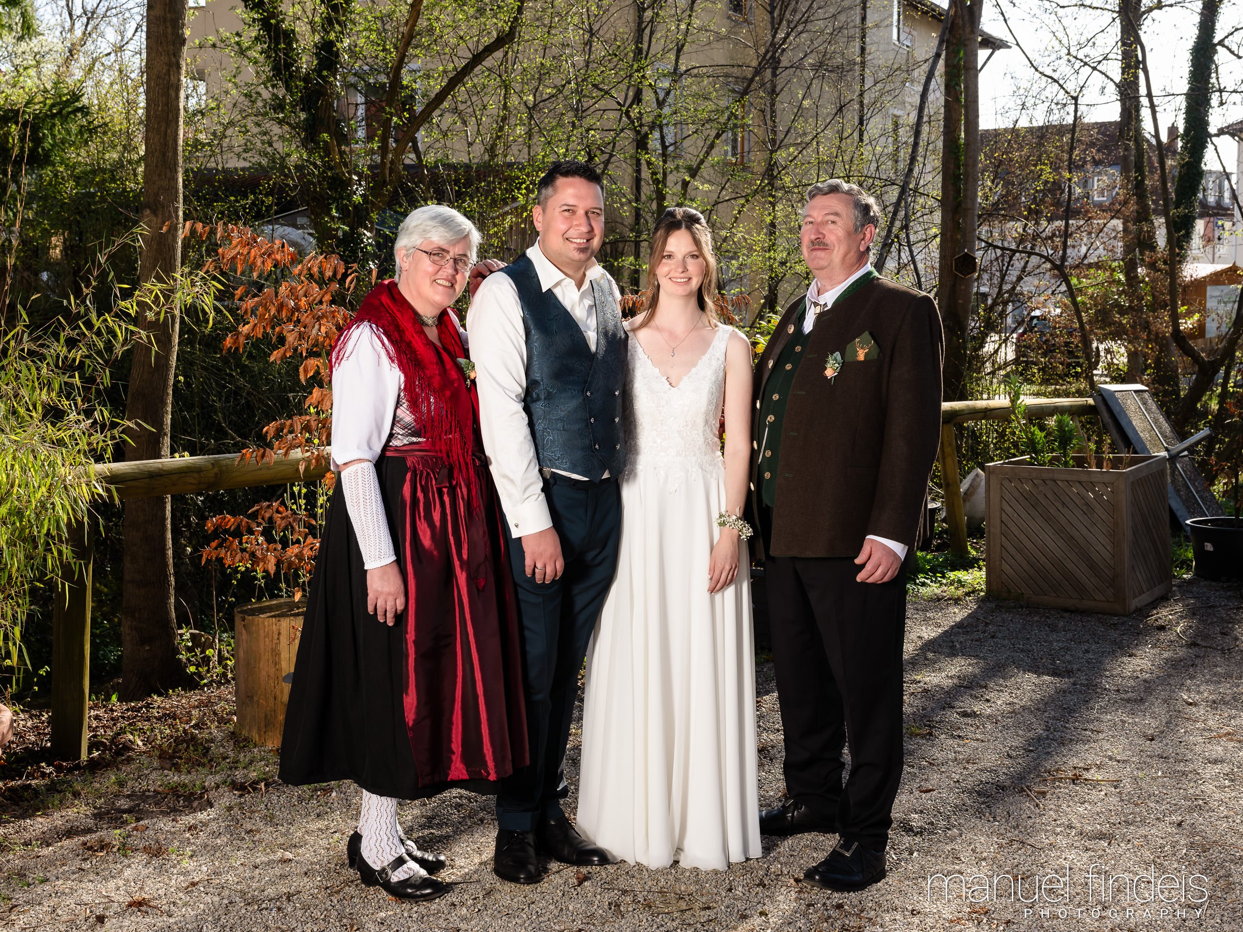 0797_Hochzeit_VuA_www.manuelfindeis.com.jpg