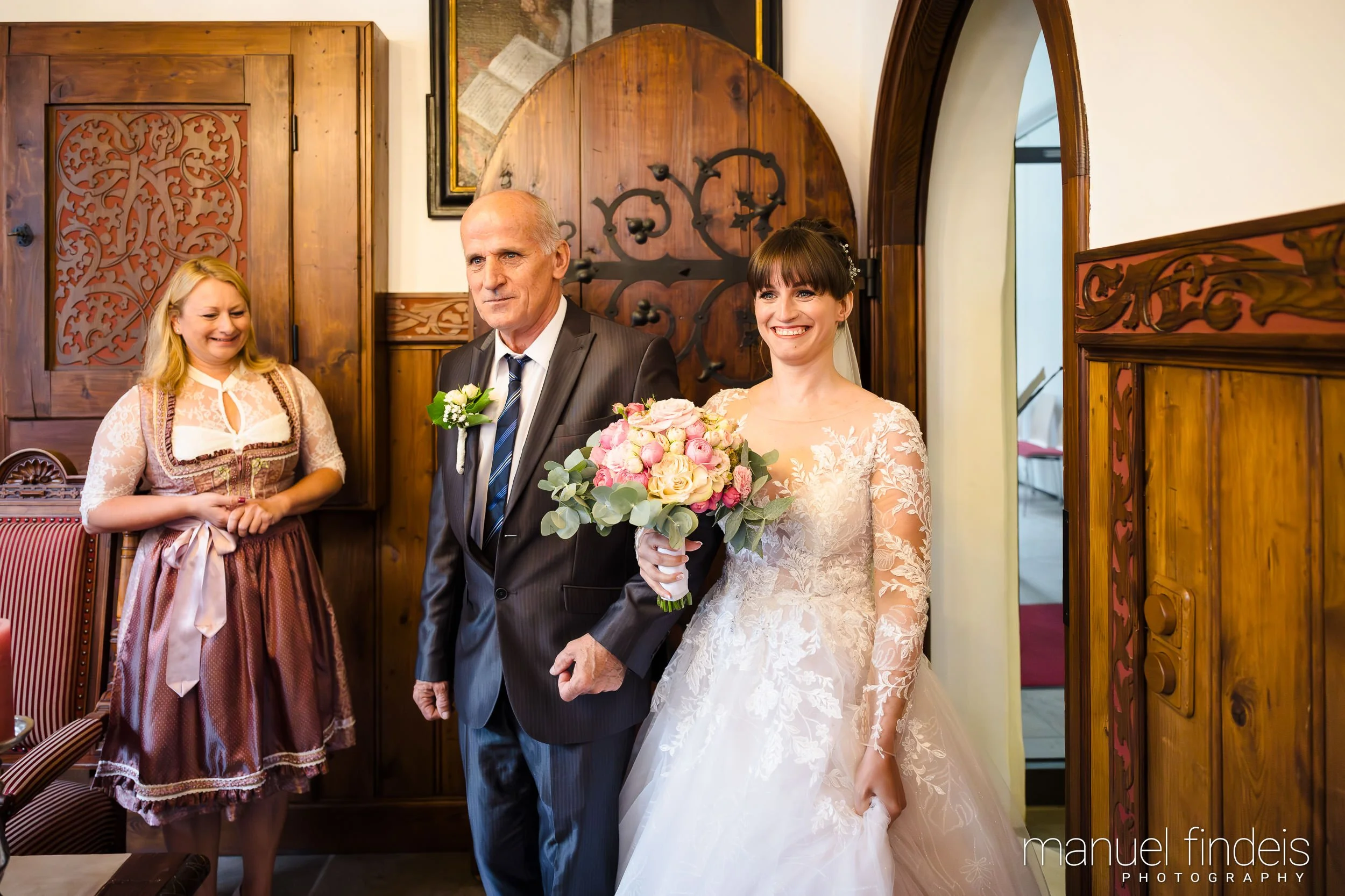 0107_Hochzeit-AuJ_www.manuelfindeis.com.jpg