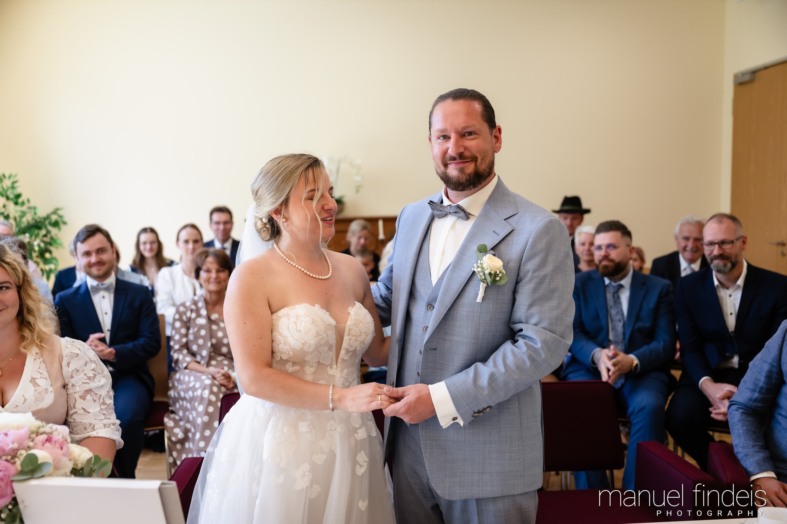 0287_Hochzeit_RundS_www.manuelfindeis.com.jpg