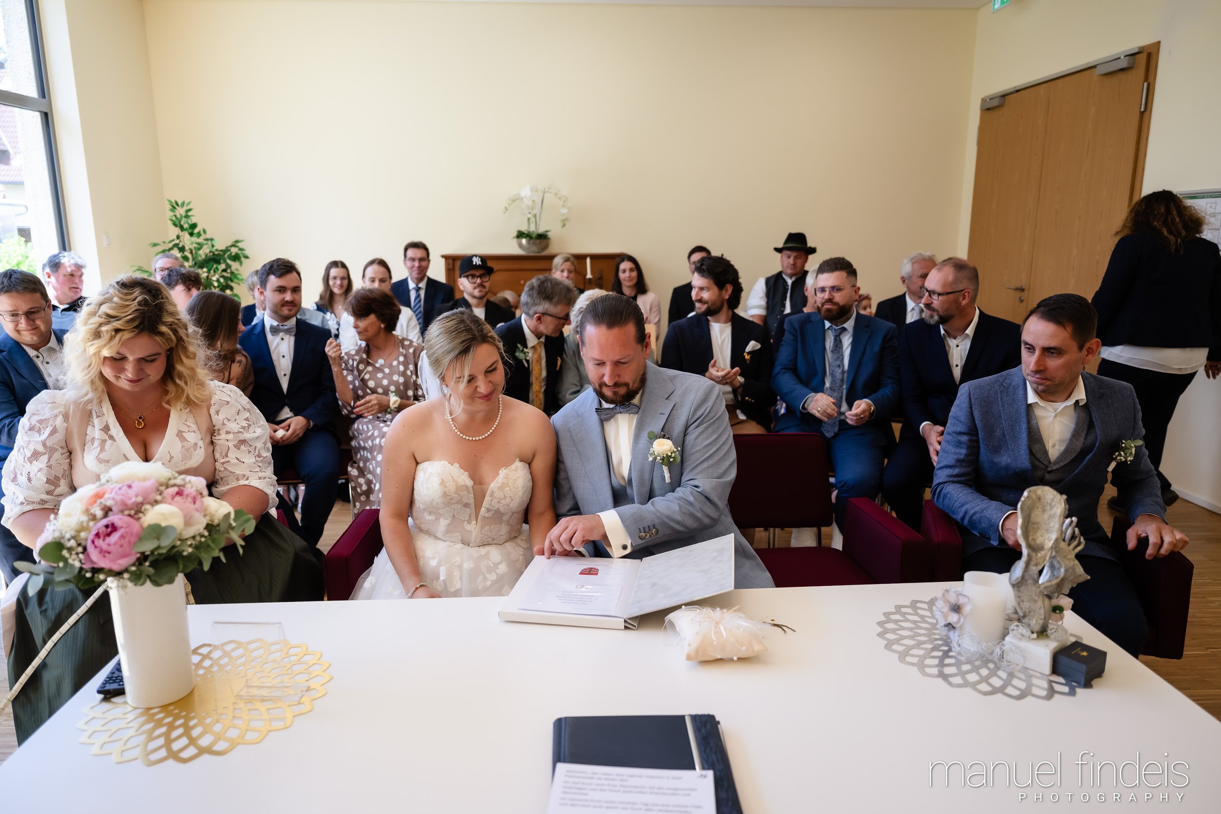 0308_Hochzeit_RundS_www.manuelfindeis.com.jpg