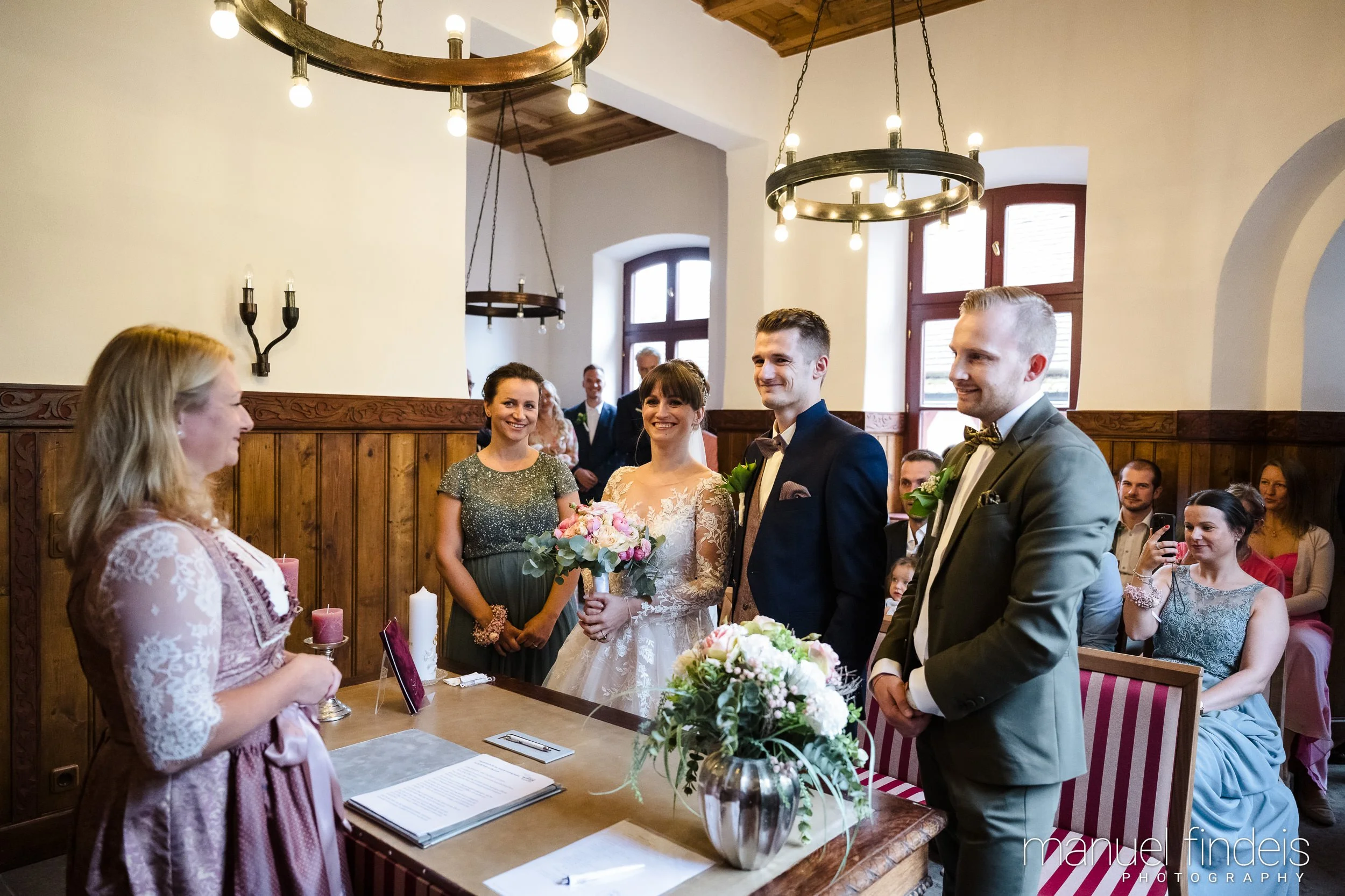 0129_Hochzeit-AuJ_www.manuelfindeis.com.jpg