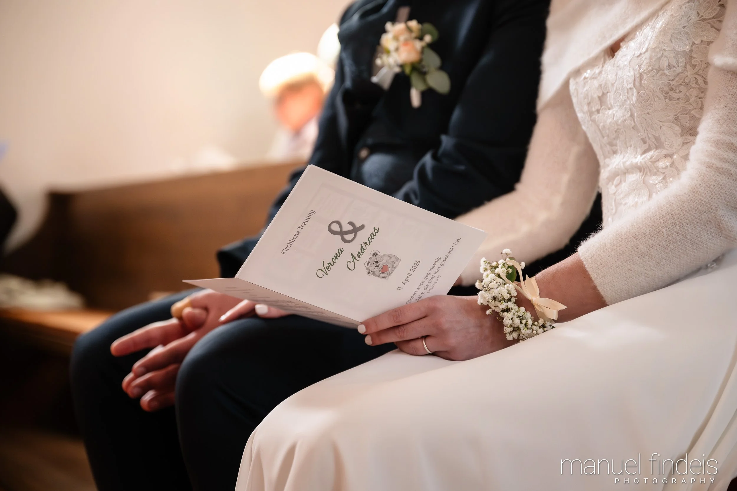 0177_Hochzeit_VuA_www.manuelfindeis.com.jpg