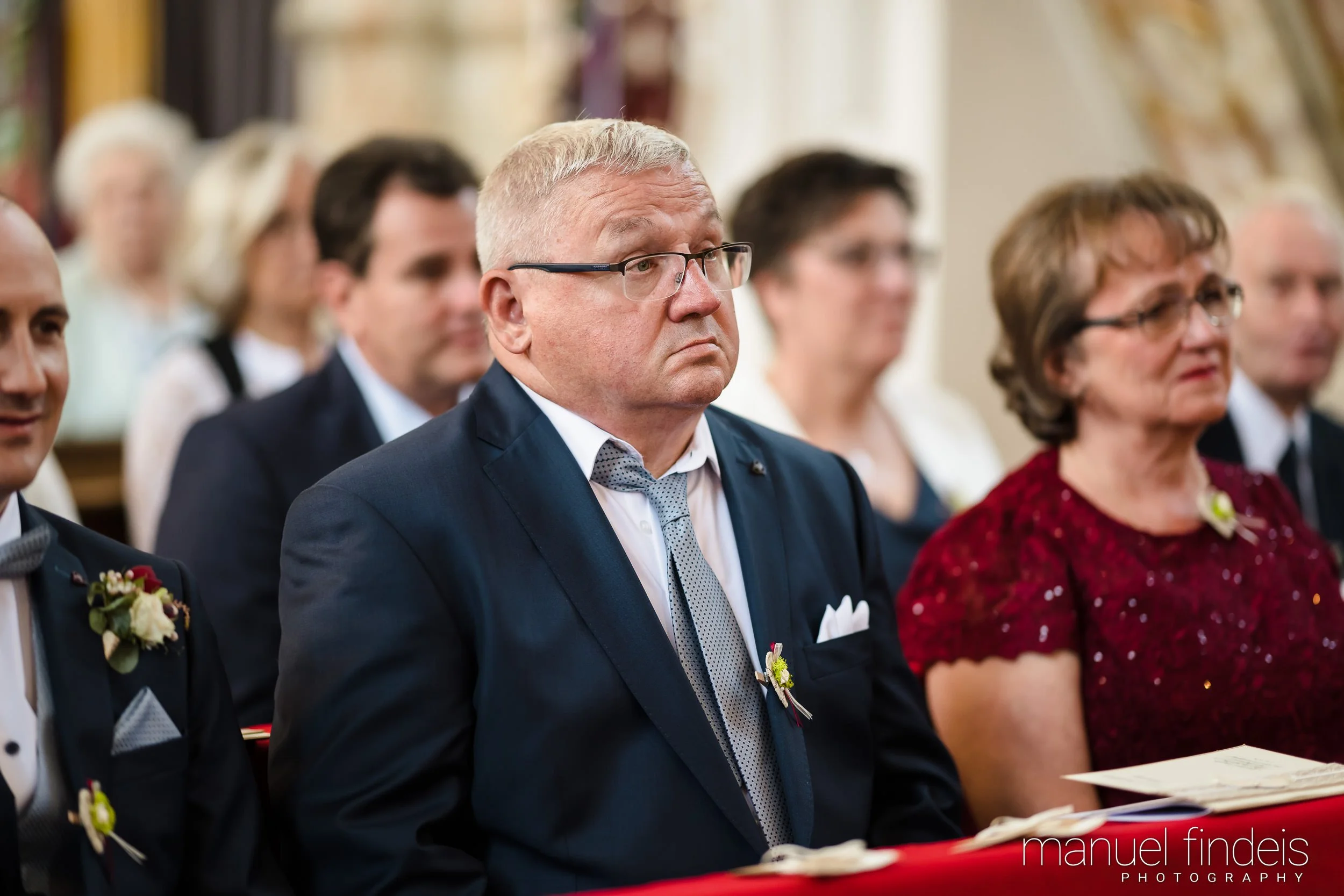 0267_Hochzeit-MuR-Kirche_www.manuelfindeis.com.jpg