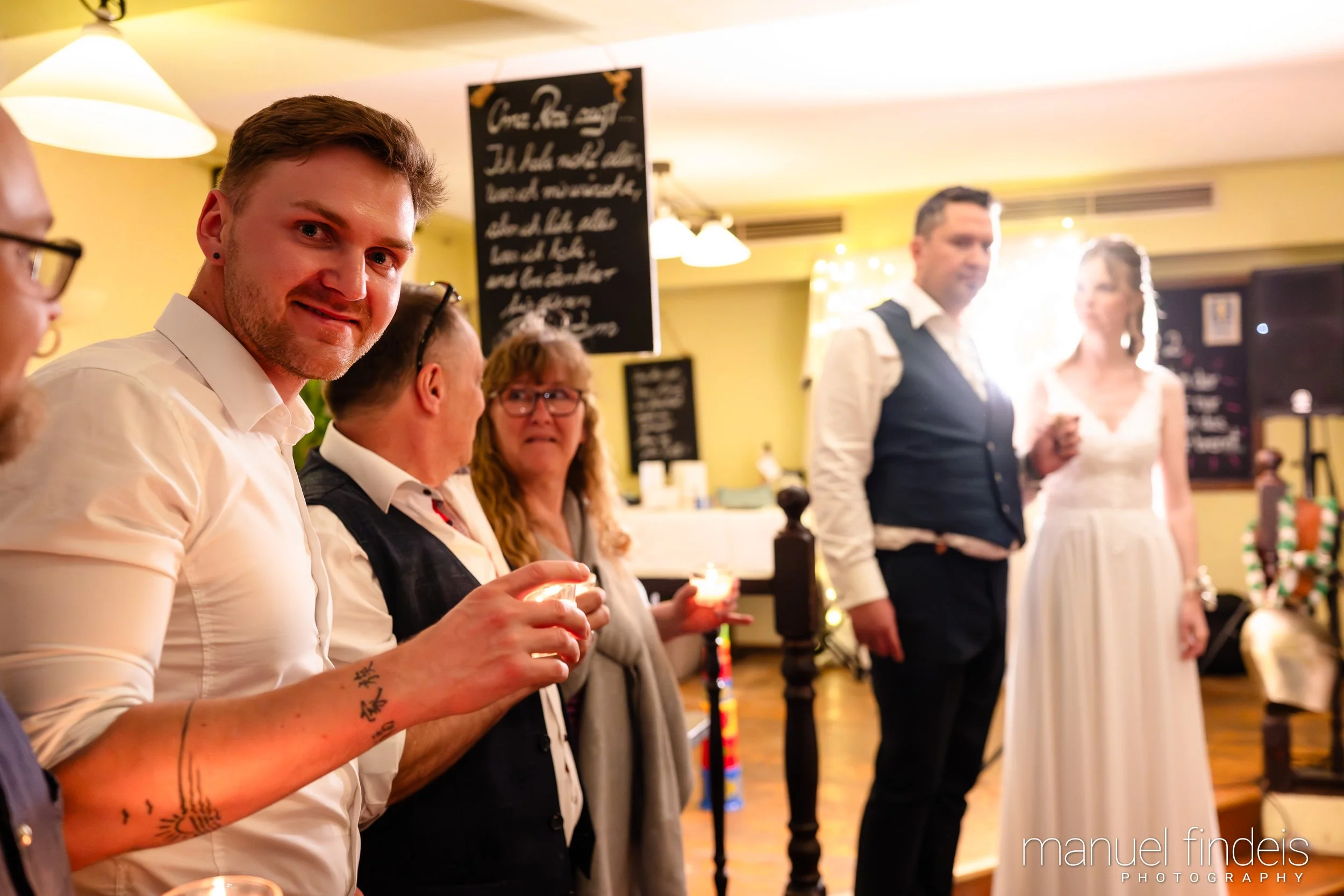 0911_Hochzeit_VuA_www.manuelfindeis.com.jpg