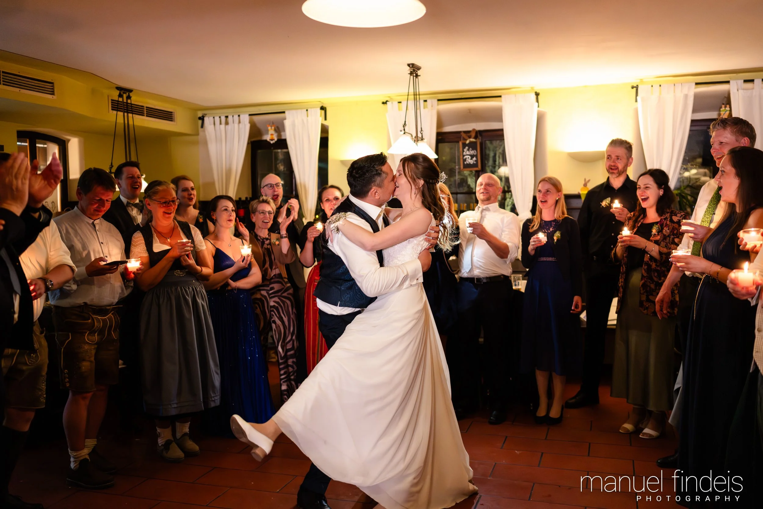 0990_Hochzeit_VuA_www.manuelfindeis.com.jpg