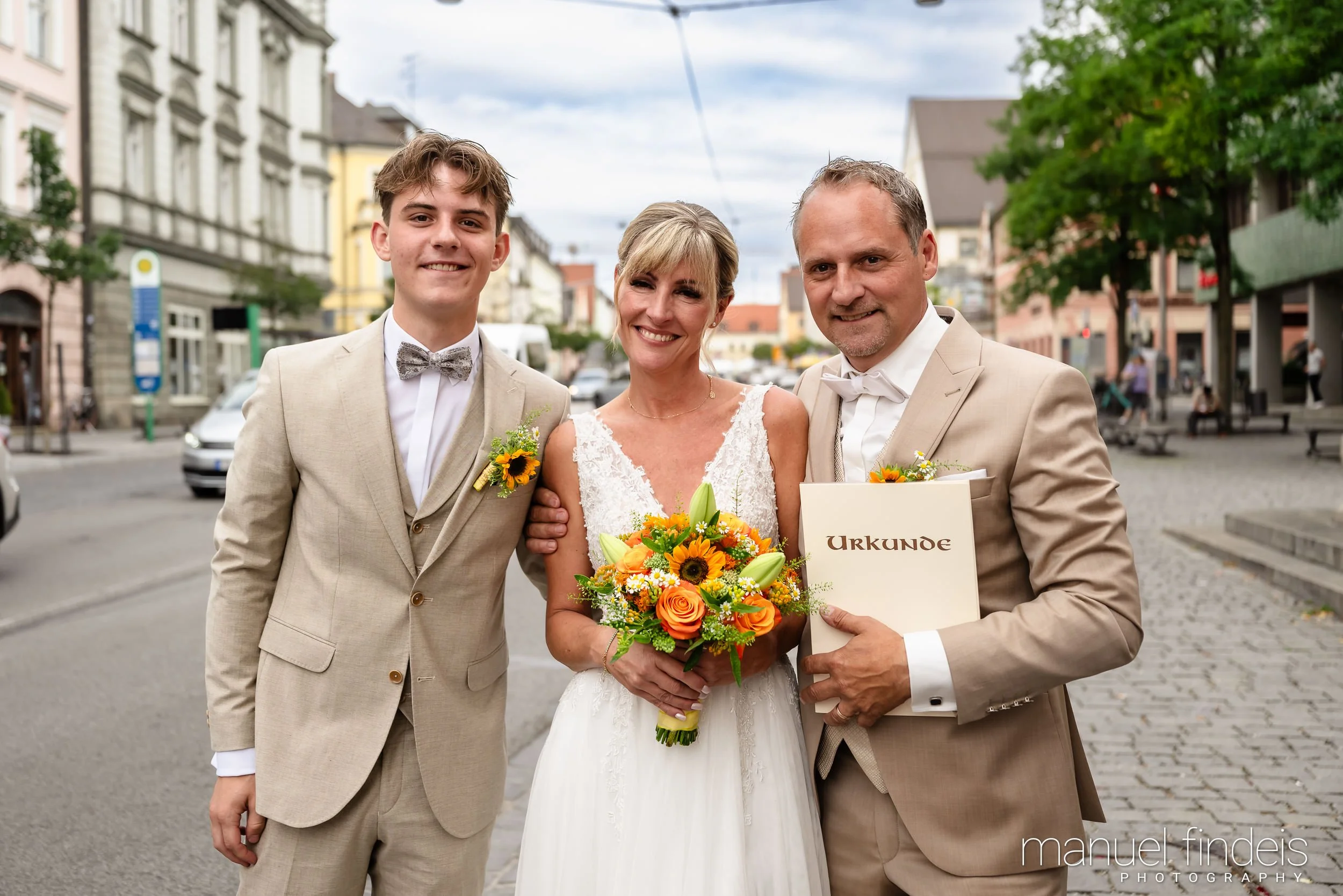 0341_Hochzeit_CuR_www.manuelfindeis.com.jpg