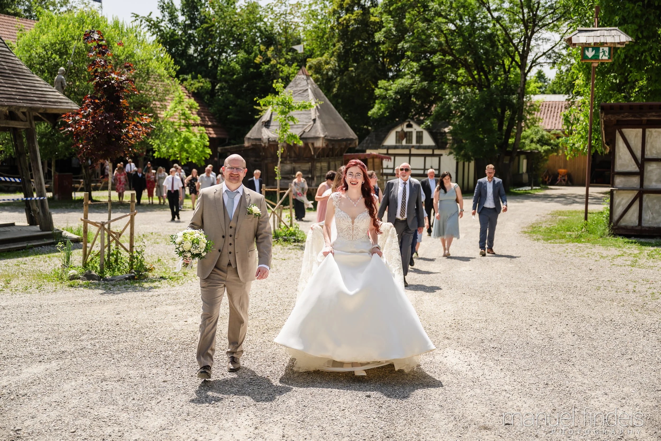 0352_Hochzeit-LUM_www.manuelfindeis.com.jpg