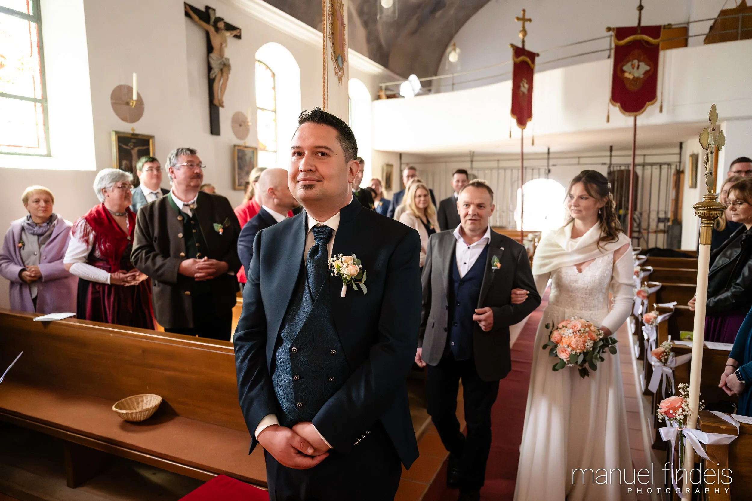 0133_Hochzeit_VuA_www.manuelfindeis.com.jpg