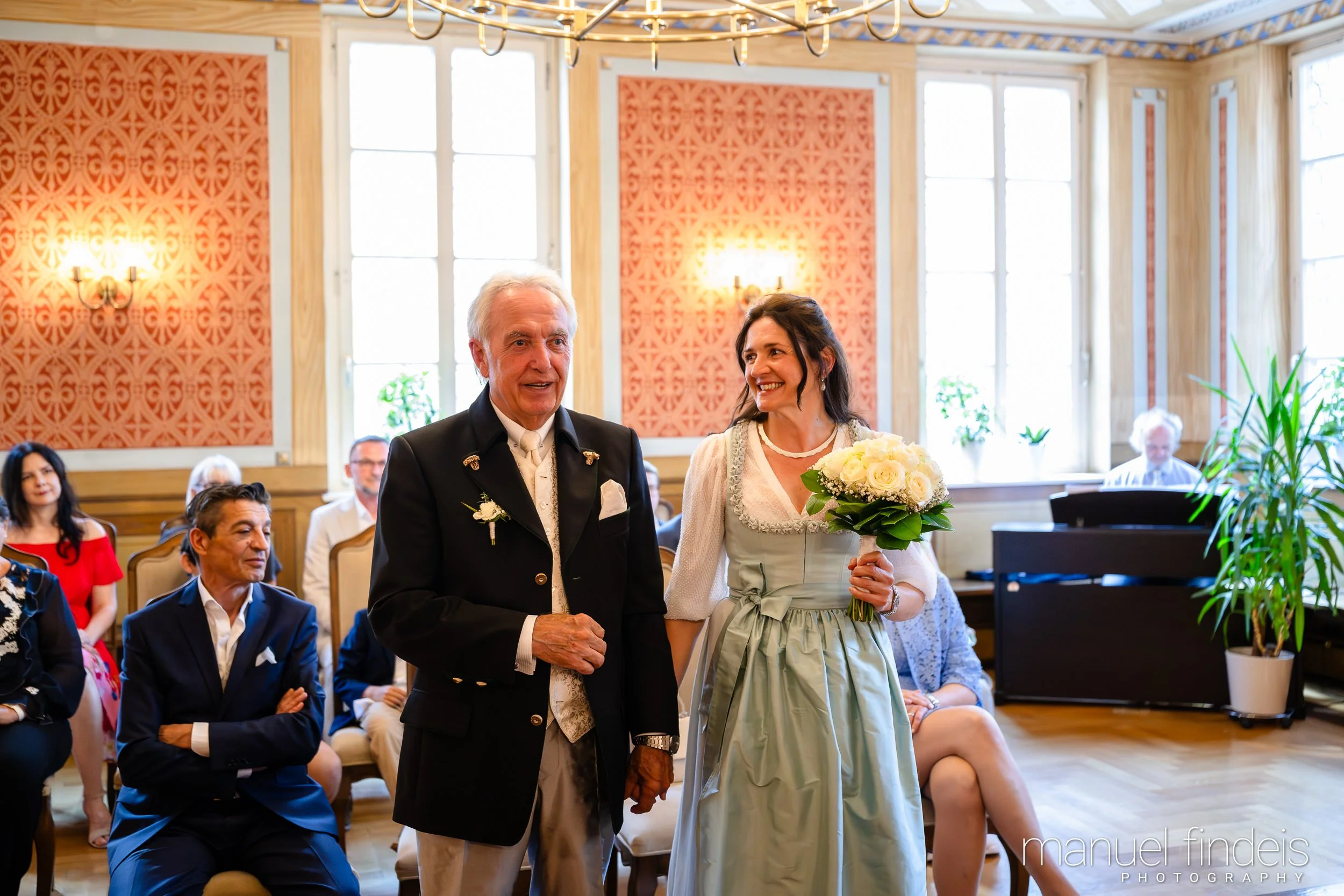 0093_Hochzeit_AuE_www.manuelfindeis.com.jpg
