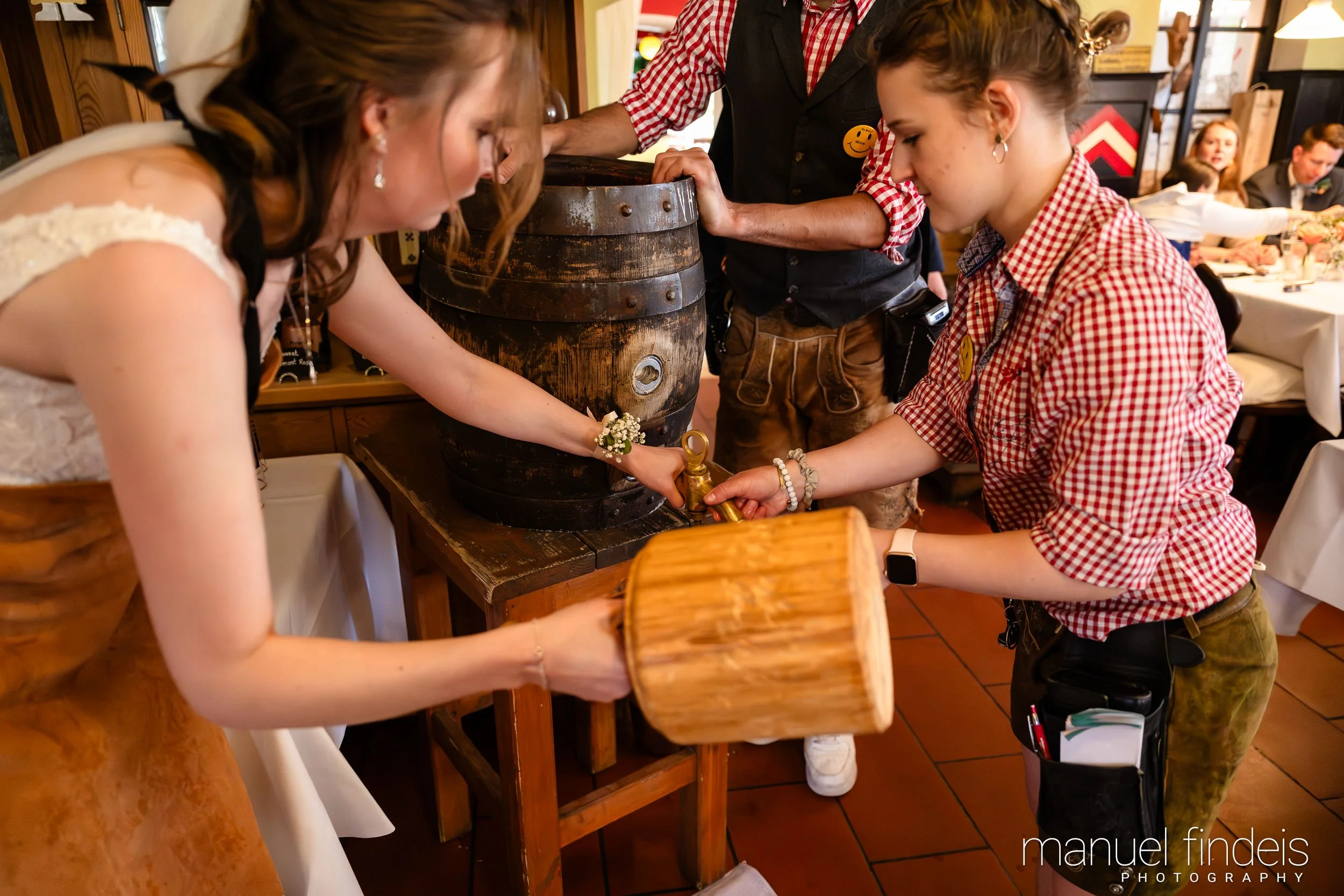 0660_Hochzeit_VuA_www.manuelfindeis.com.jpg