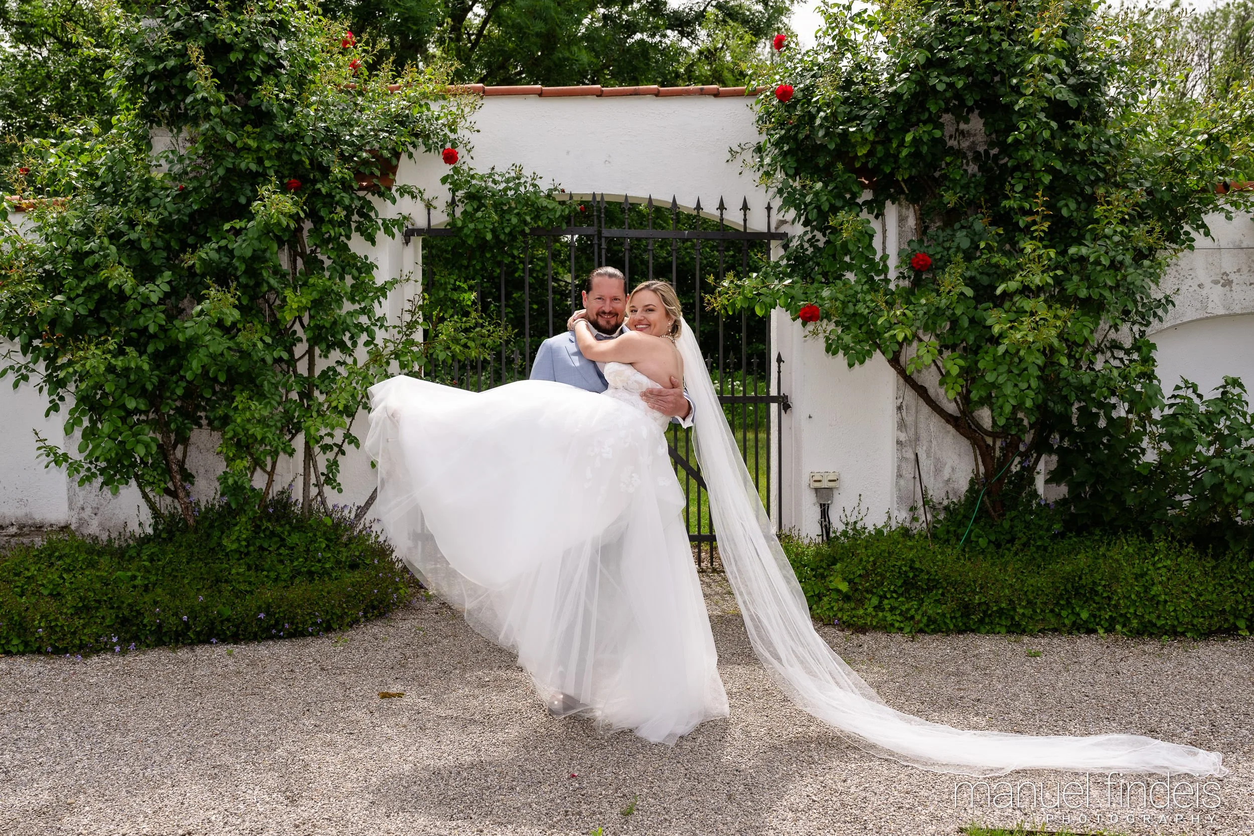 0089_Hochzeit_RundS_www.manuelfindeis.com.jpg