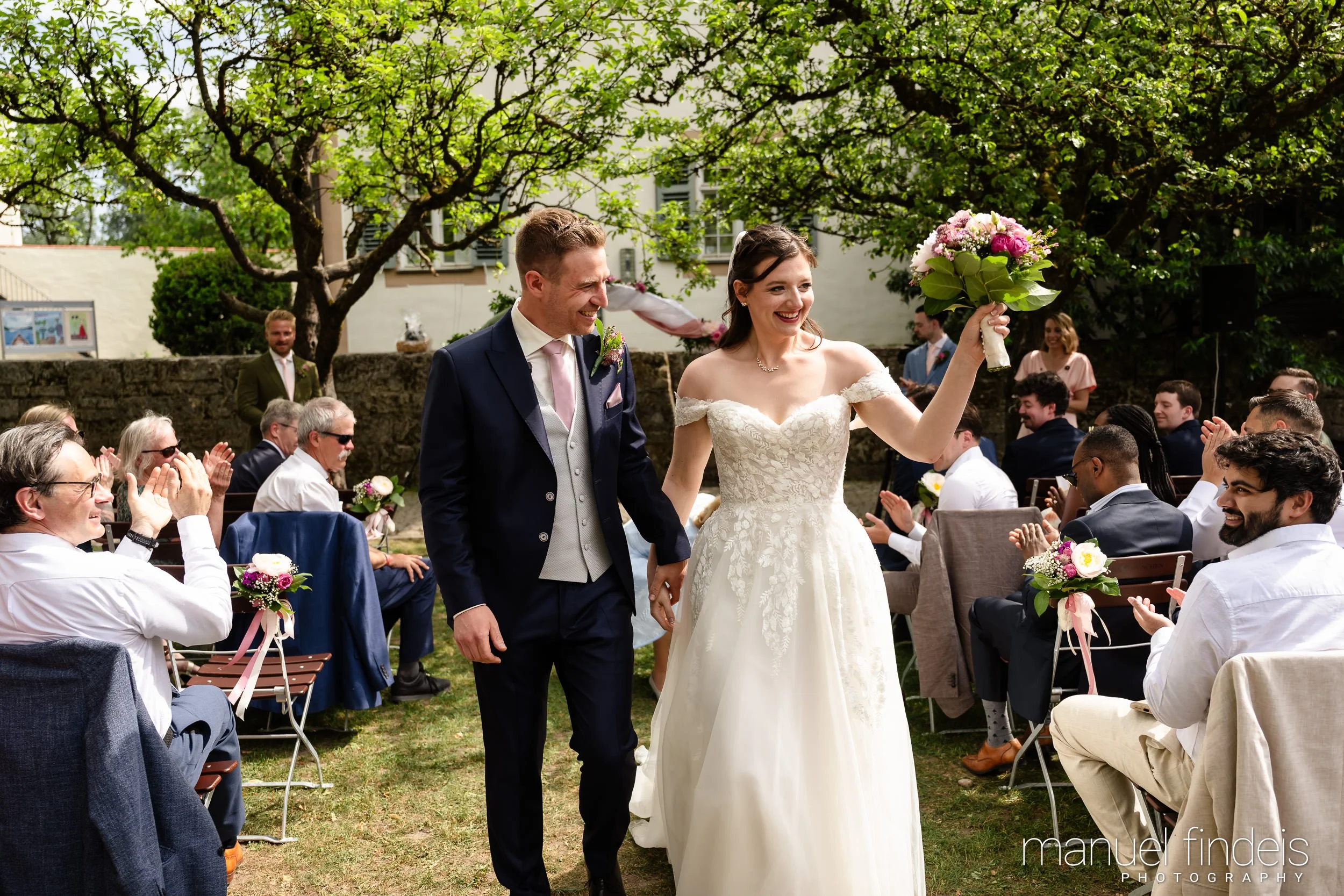 0262_Hochzeit_RuS_www.manuelfindeis.com.jpg