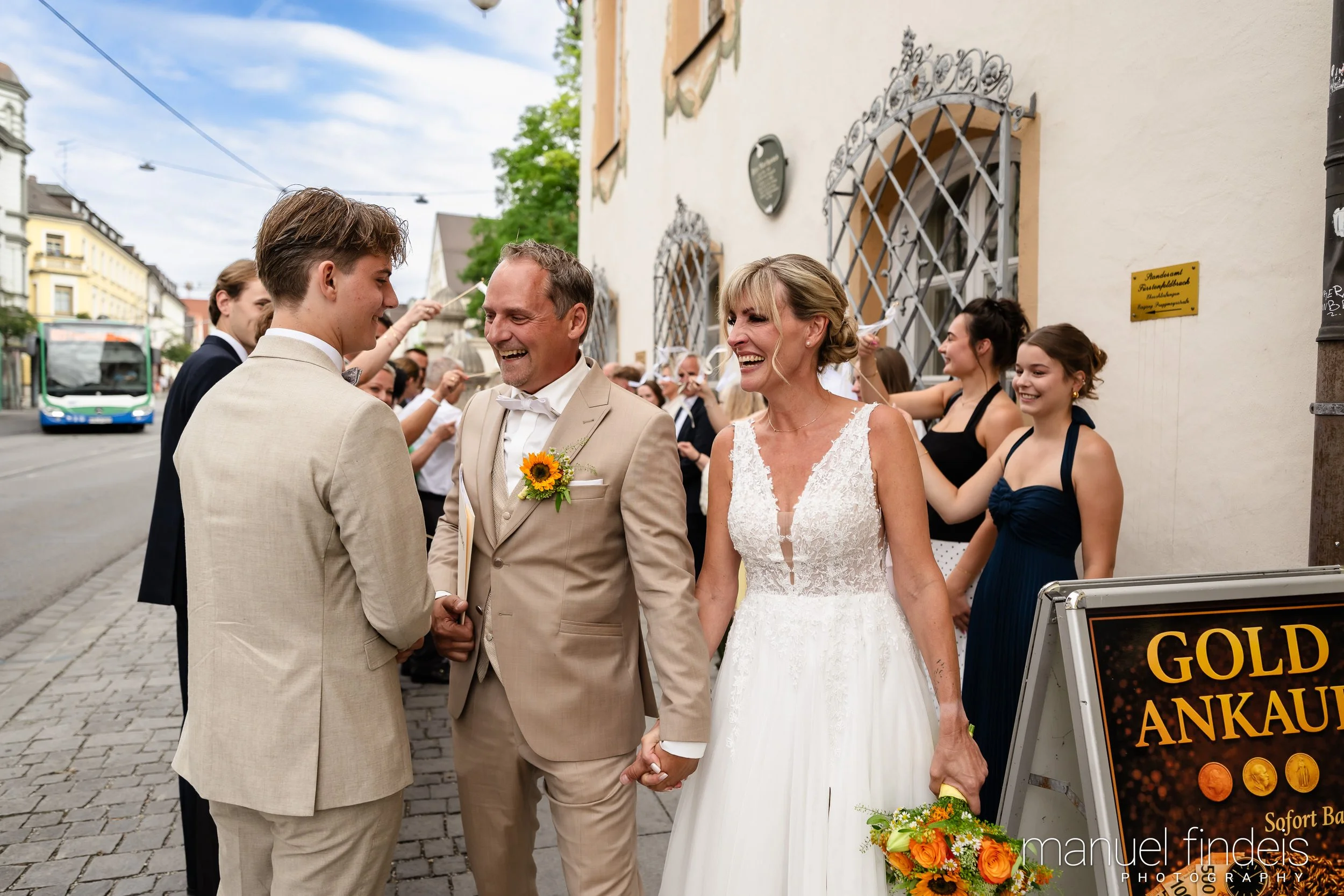 0261_Hochzeit_CuR_www.manuelfindeis.com.jpg