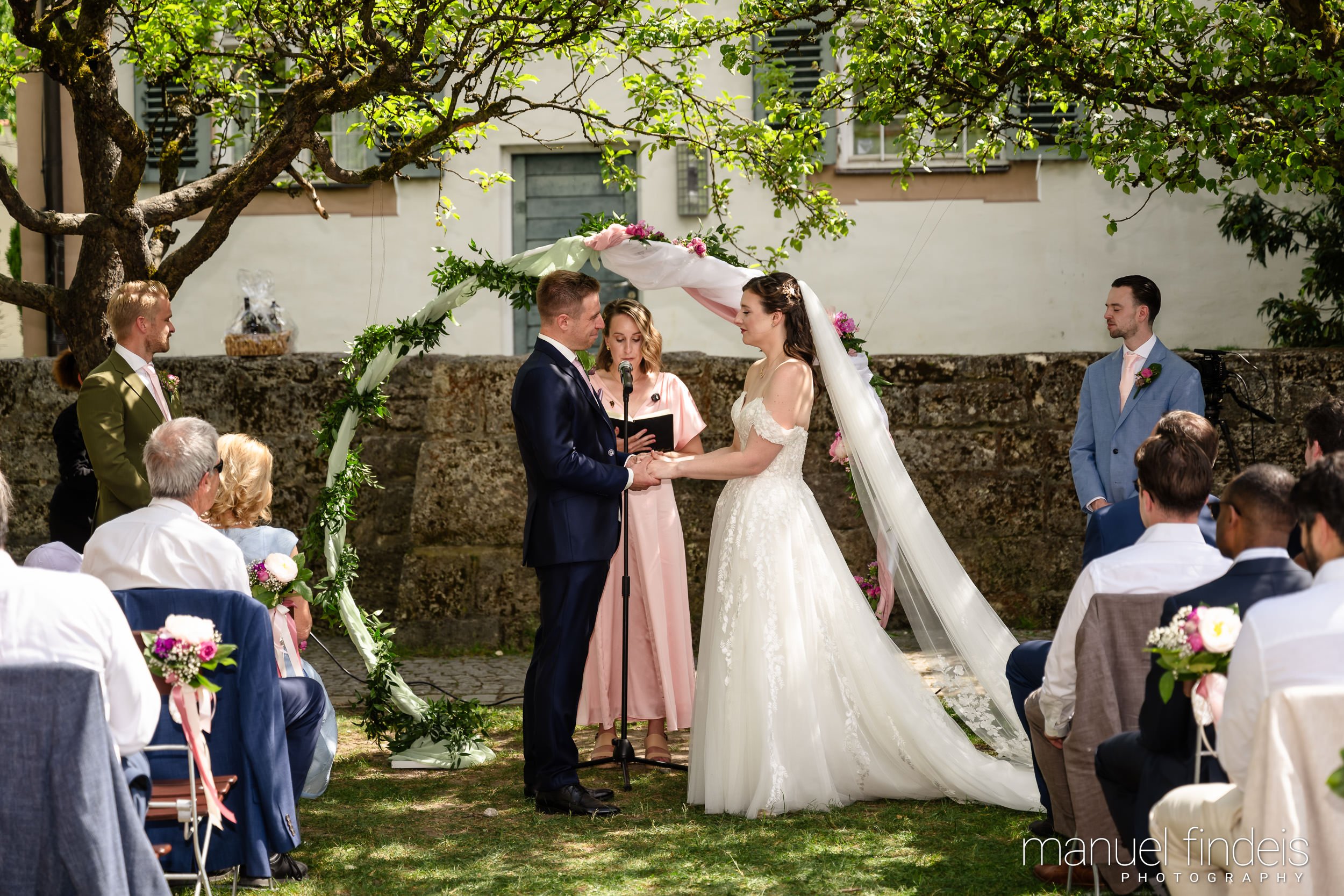 0115_Hochzeit_RuS_www.manuelfindeis.com.jpg