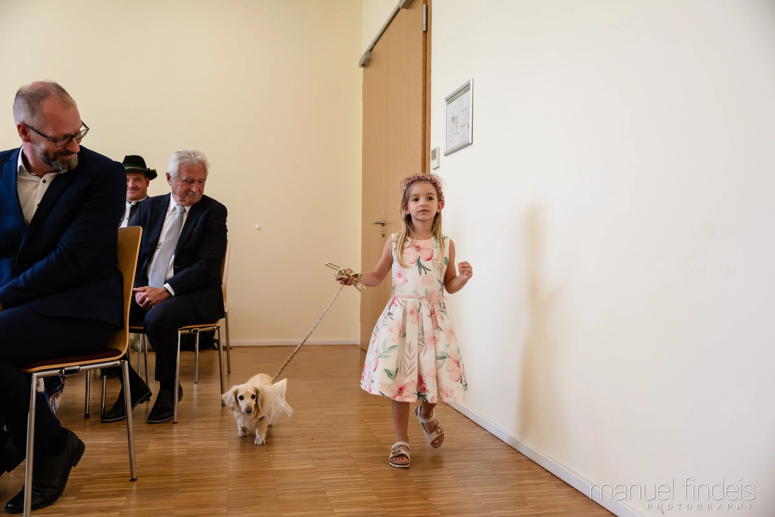 0258_Hochzeit_RundS_www.manuelfindeis.com.jpg
