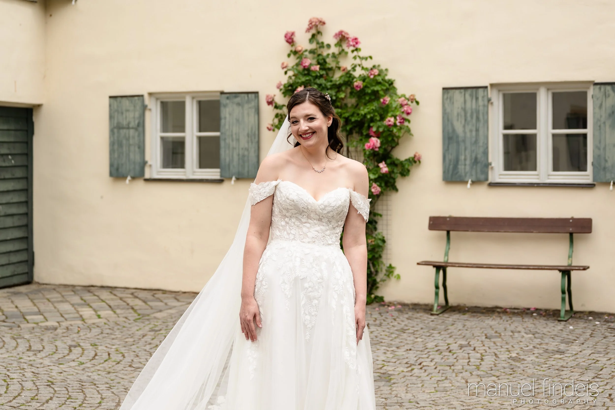 0009_Hochzeit_RuS_www.manuelfindeis.com.jpg
