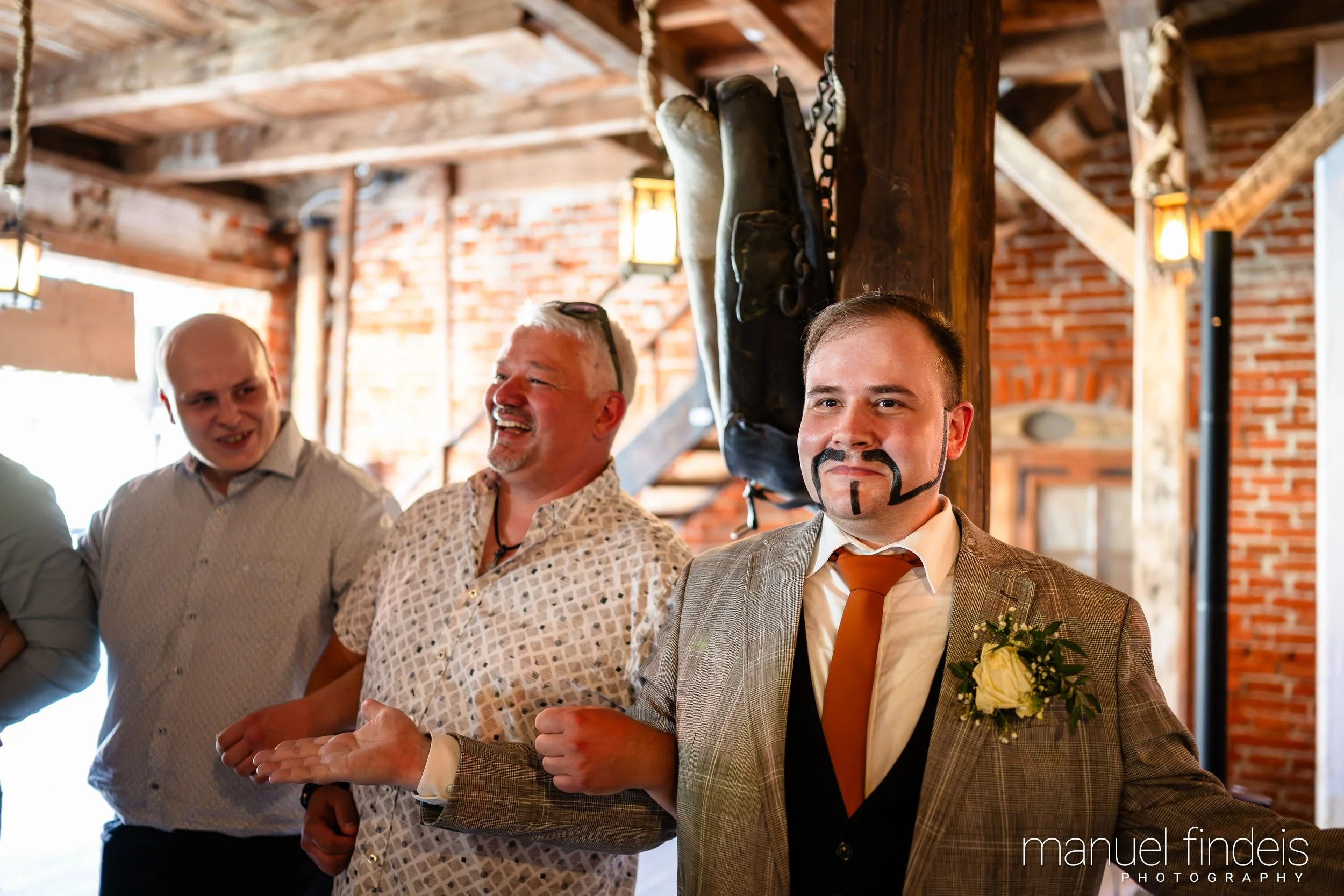 0700_Hochzeit-LUM_www.manuelfindeis.com.jpg