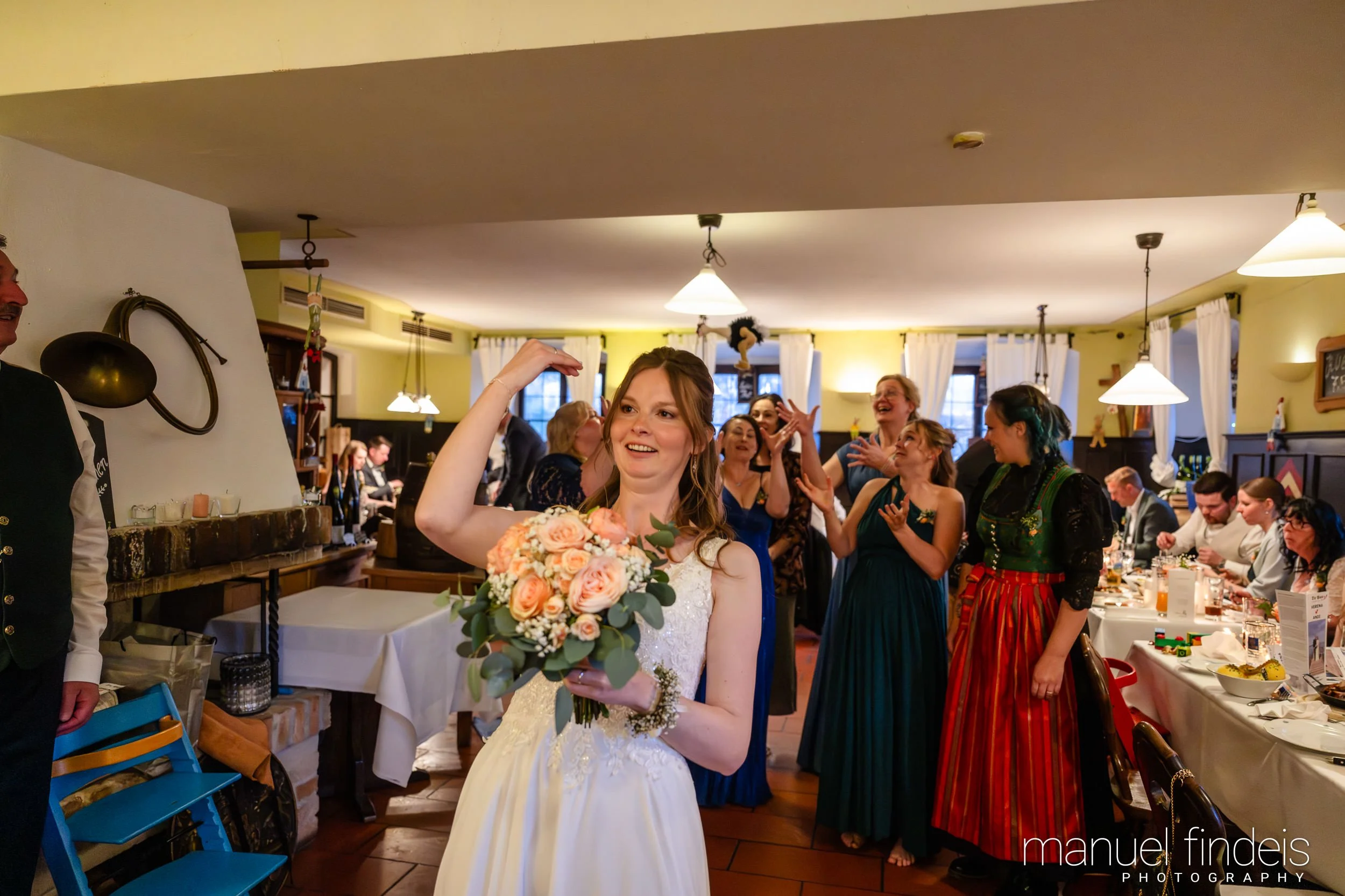 0848_Hochzeit_VuA_www.manuelfindeis.com.jpg