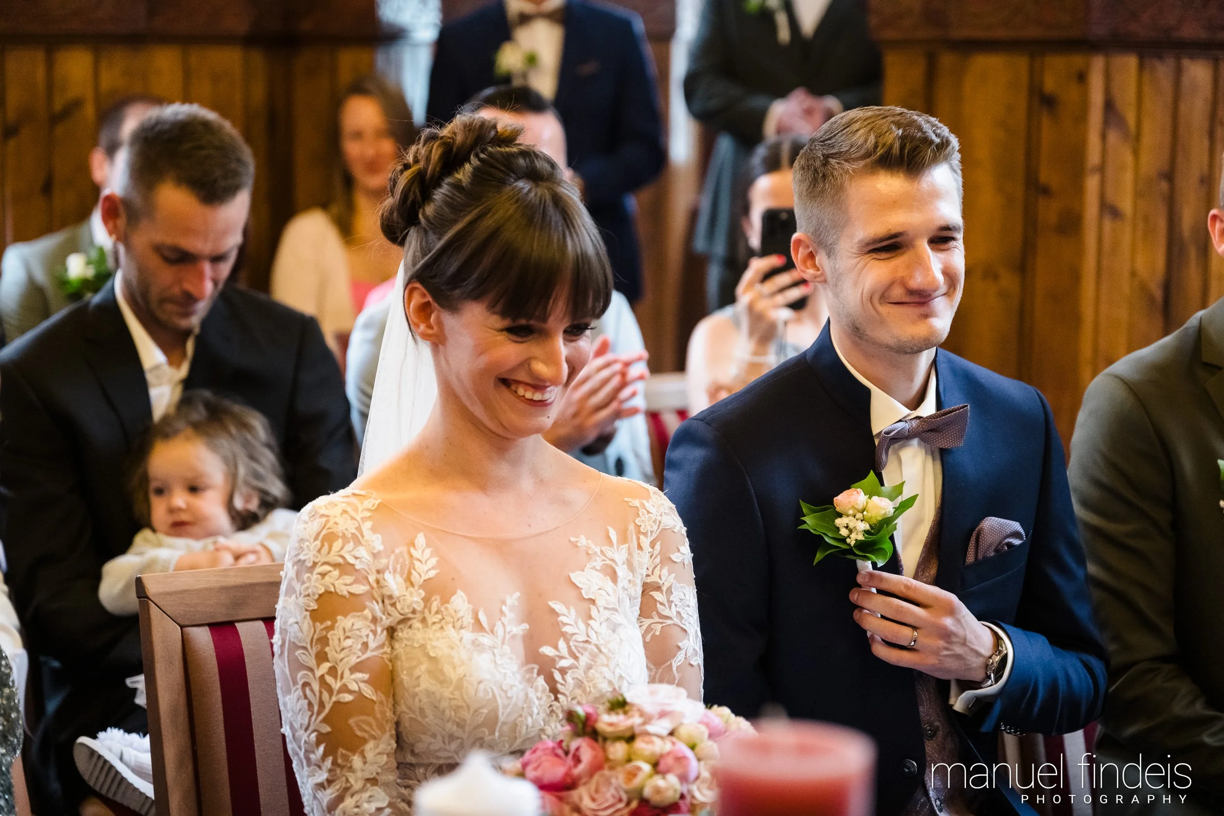 0244_Hochzeit-AuJ_www.manuelfindeis.com.jpg