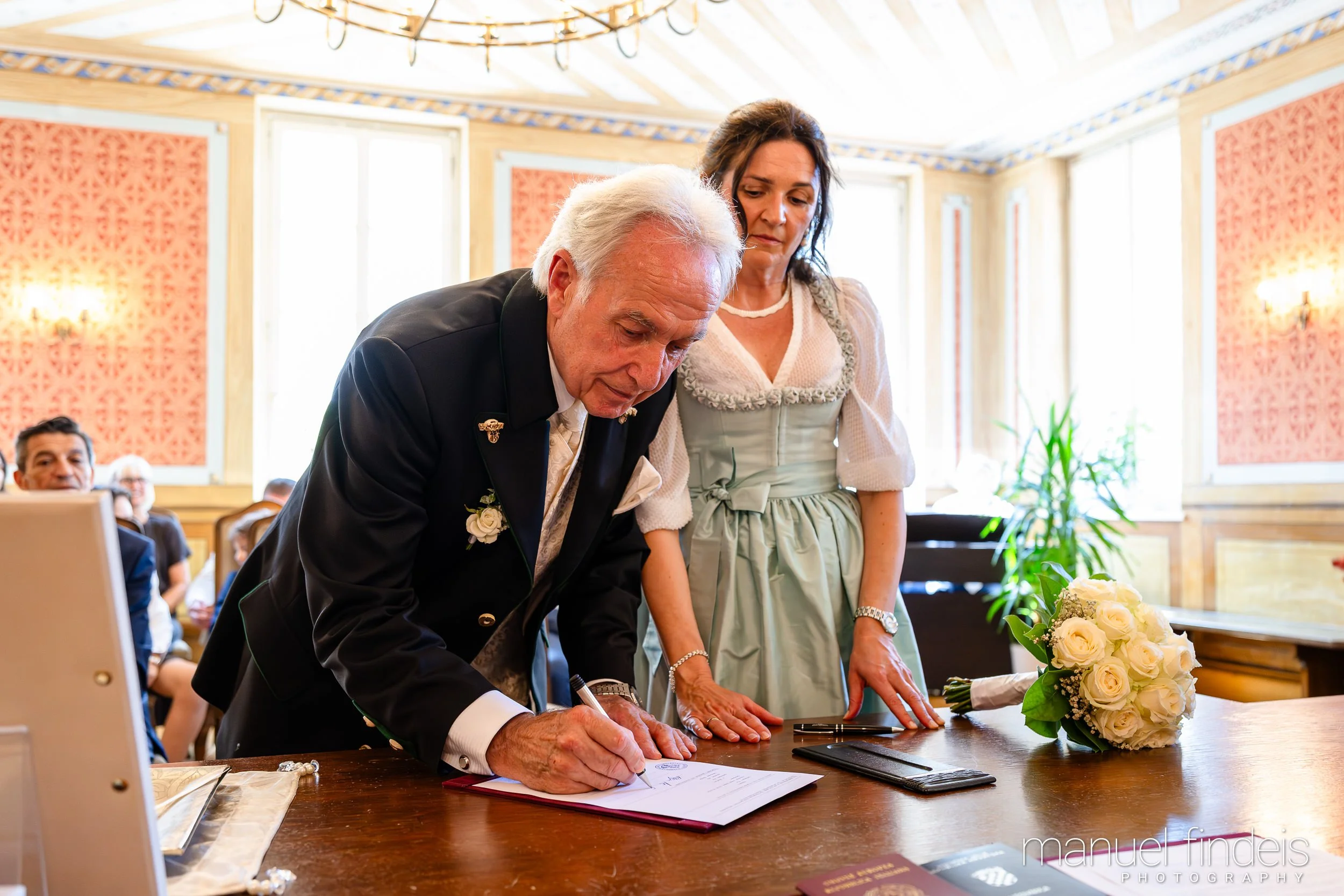 0153_Hochzeit_AuE_www.manuelfindeis.com.jpg