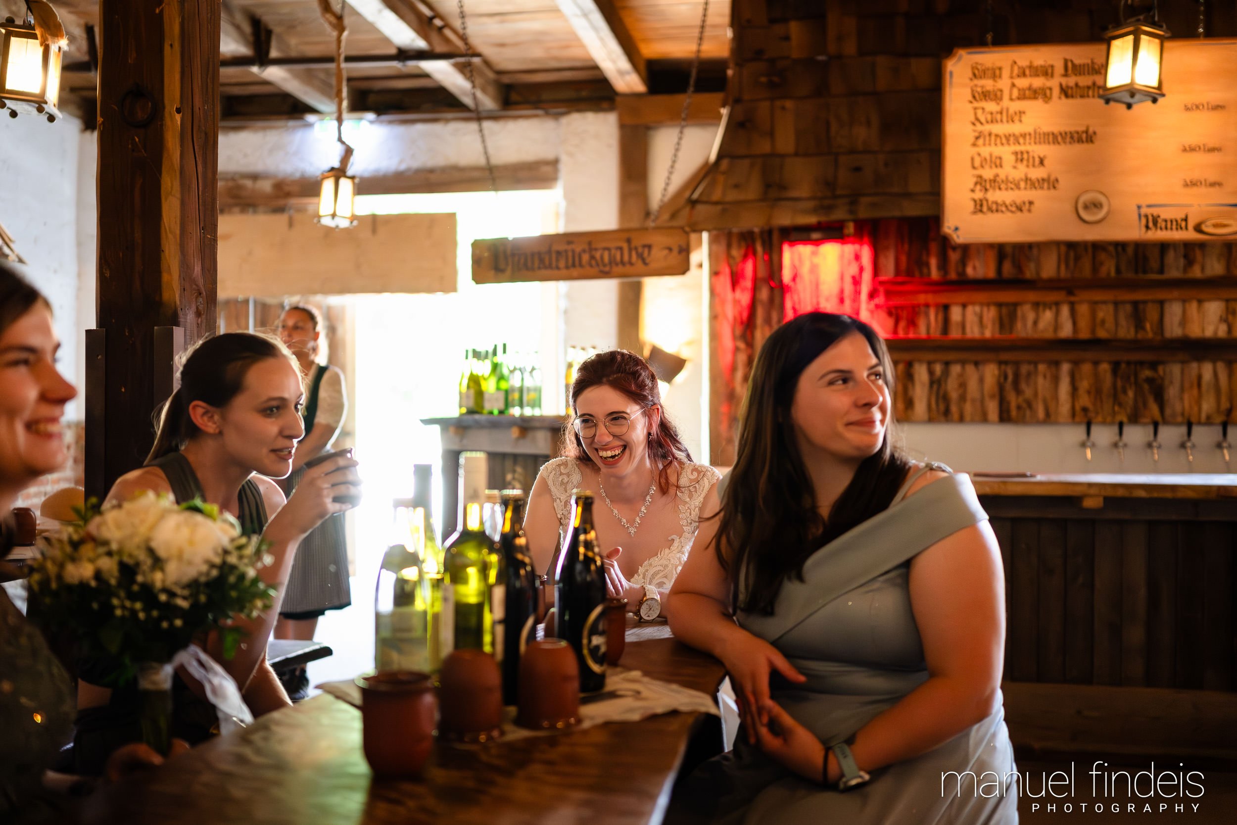 0567_Hochzeit-LUM_www.manuelfindeis.com.jpg