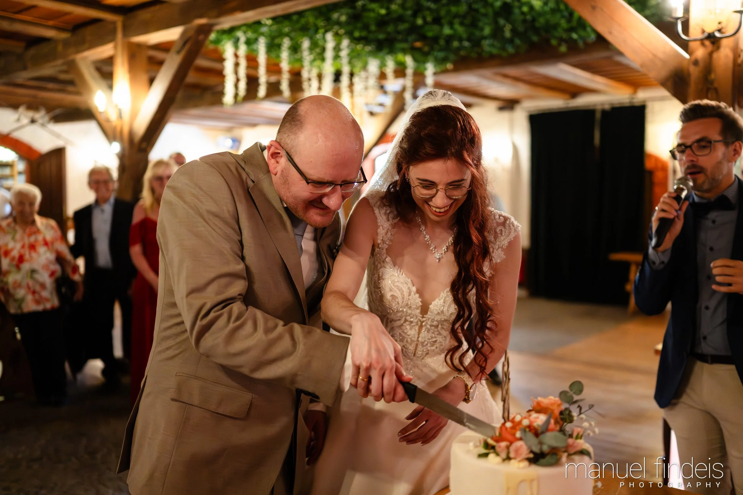 0383_Hochzeit-LUM_www.manuelfindeis.com.jpg