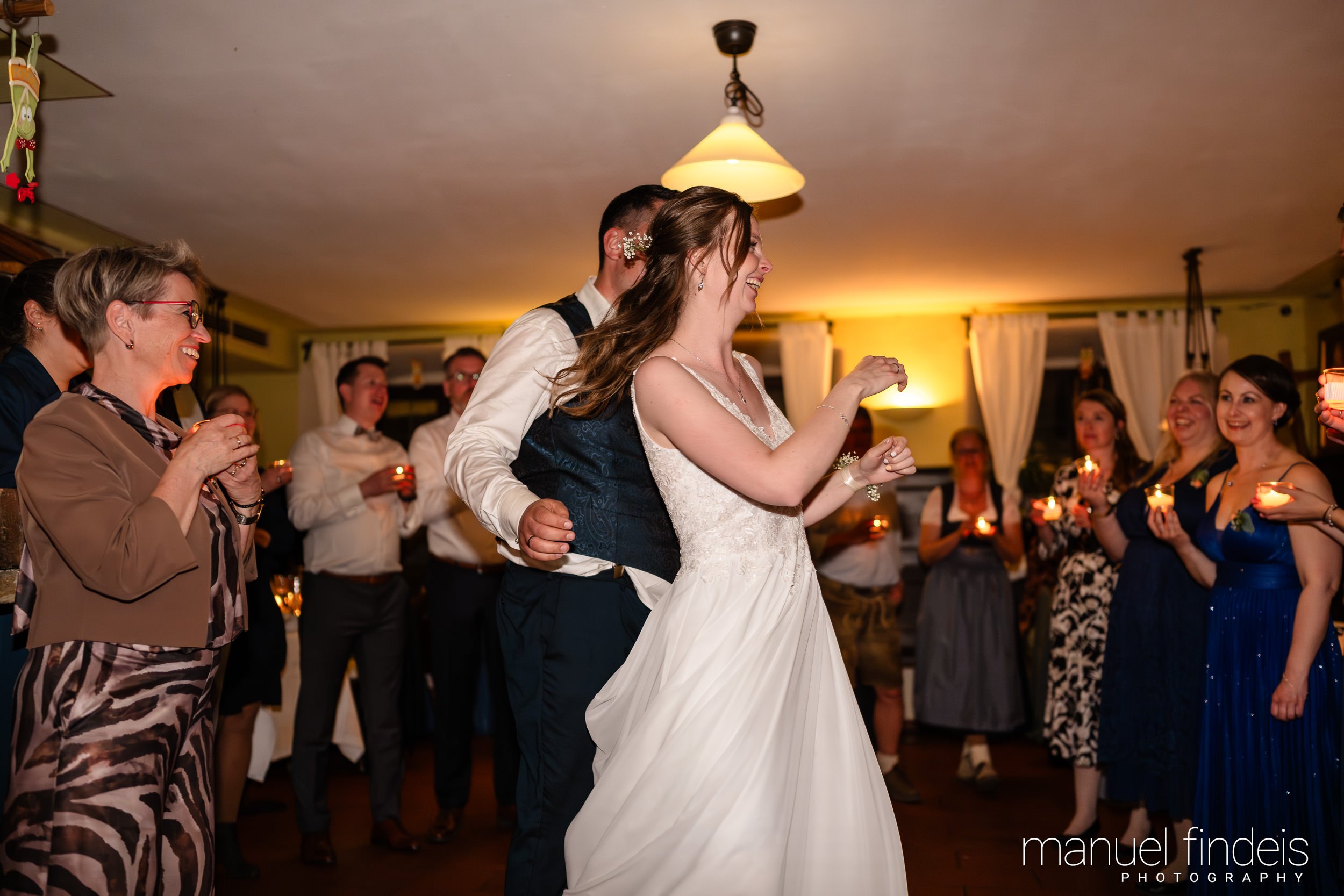 1145_Hochzeit_VuA_www.manuelfindeis.com.jpg