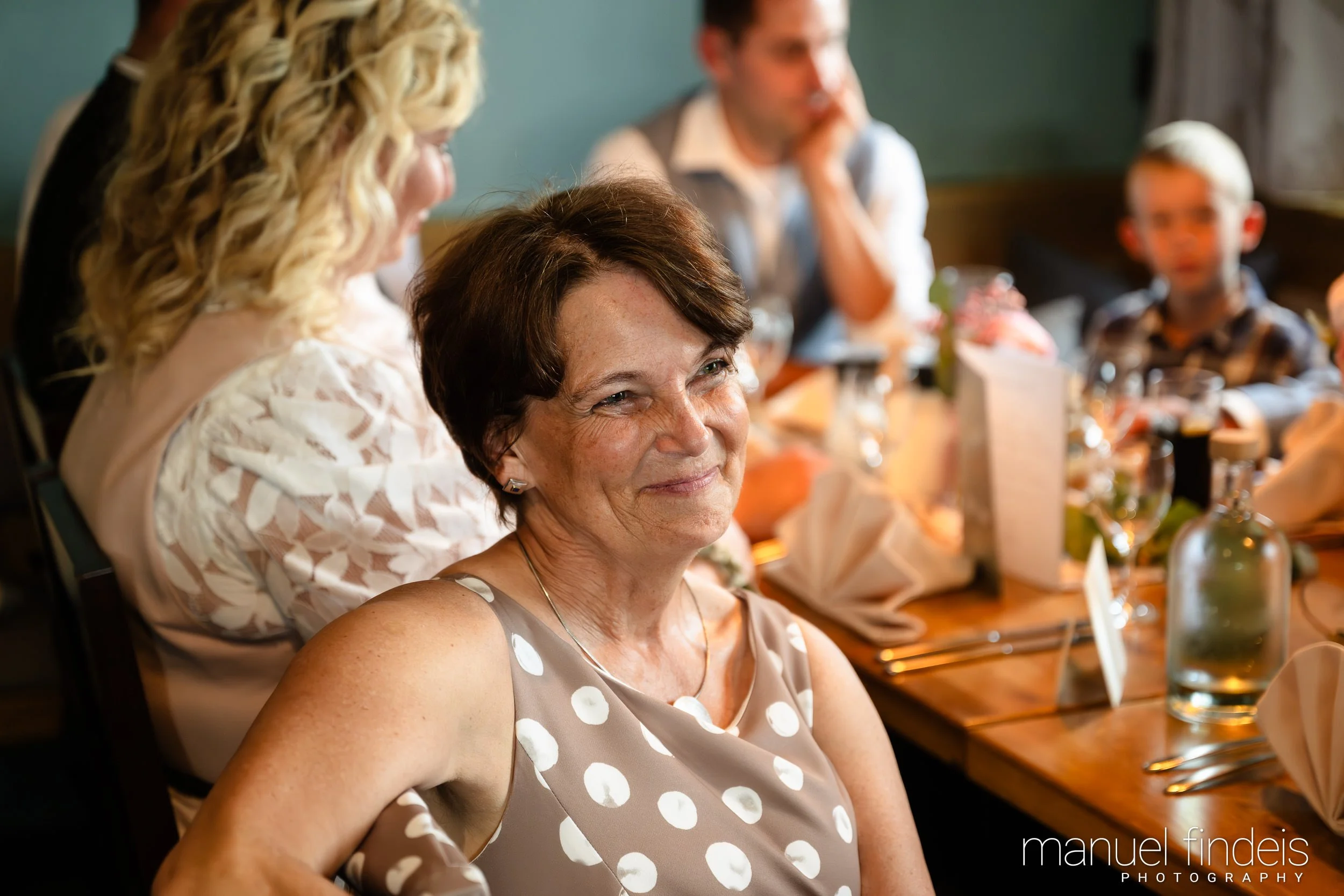 0505_Hochzeit_RundS_www.manuelfindeis.com.jpg