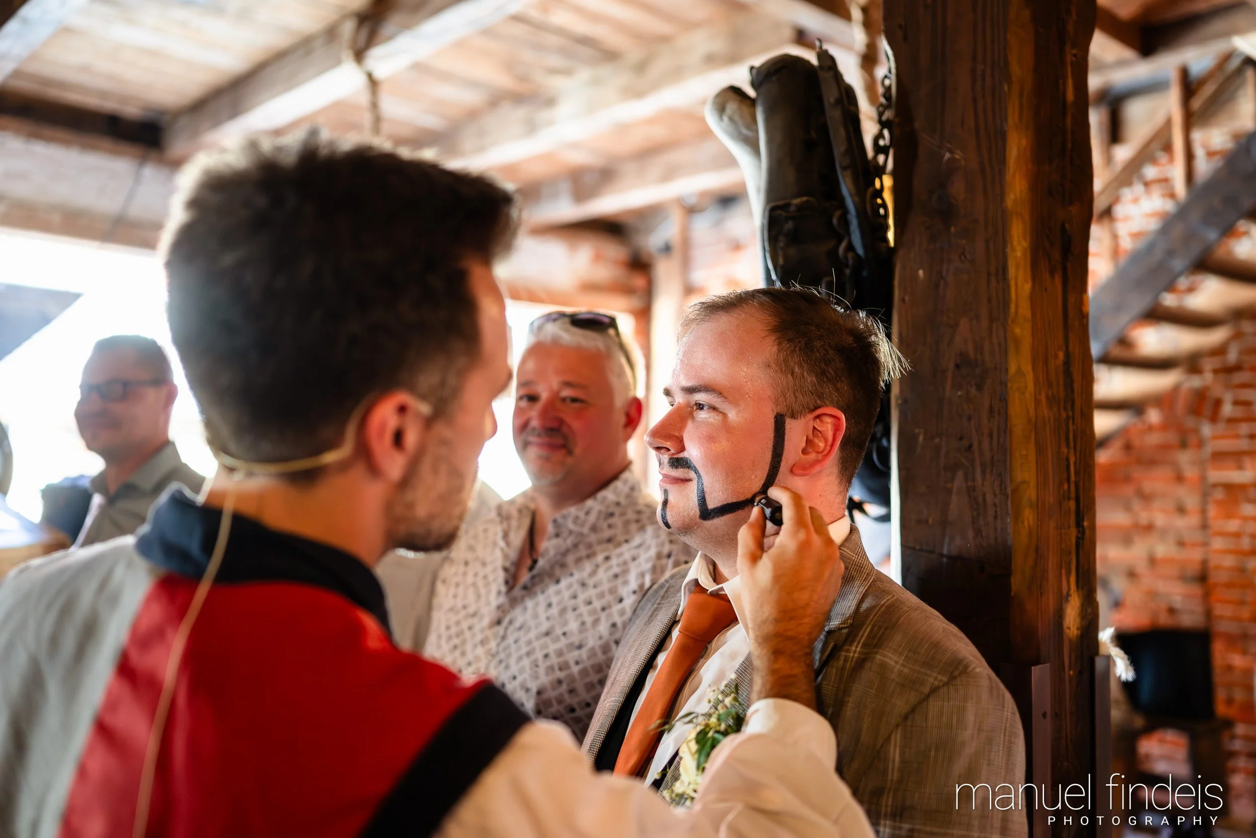 0698_Hochzeit-LUM_www.manuelfindeis.com.jpg