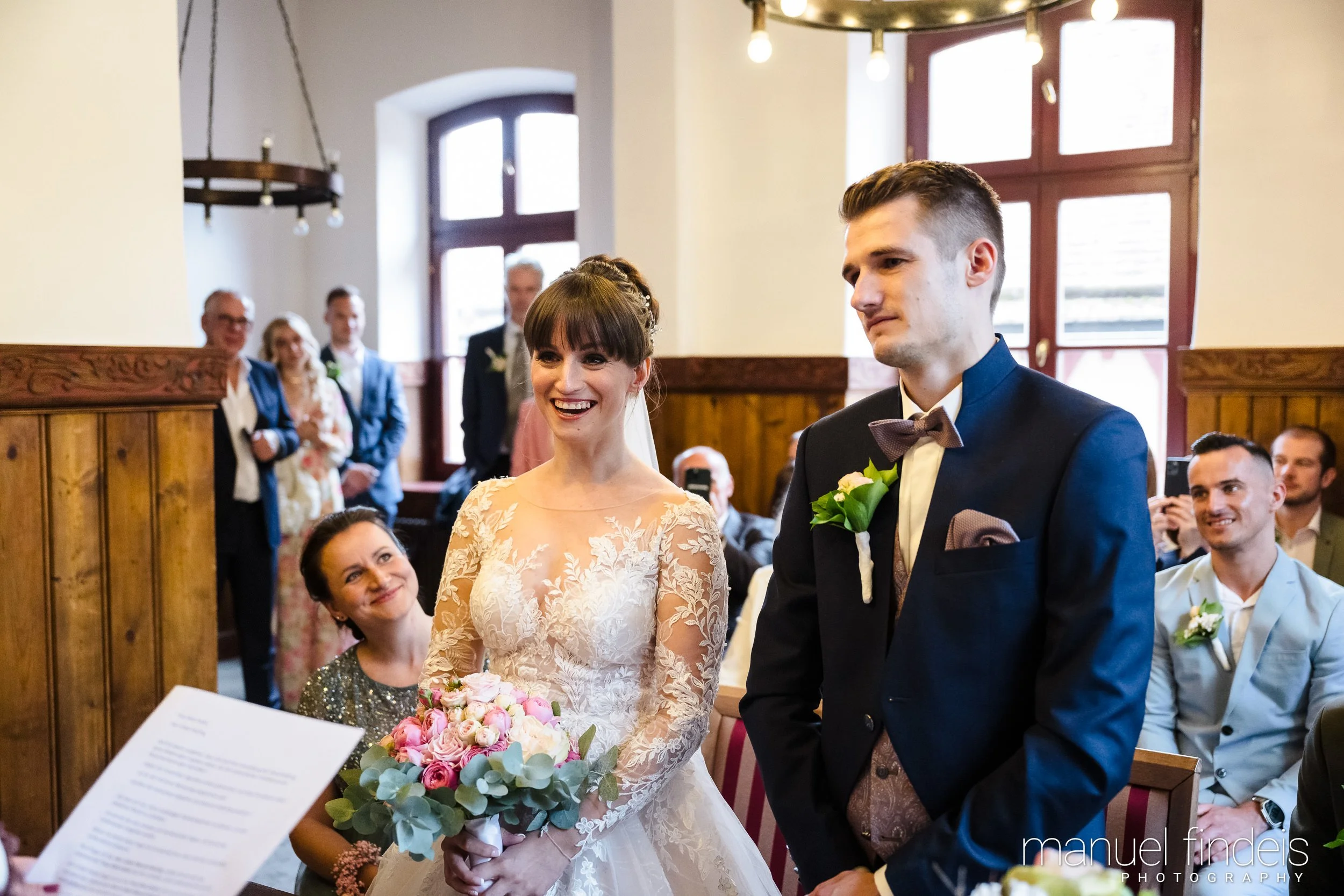 0168_Hochzeit-AuJ_www.manuelfindeis.com.jpg