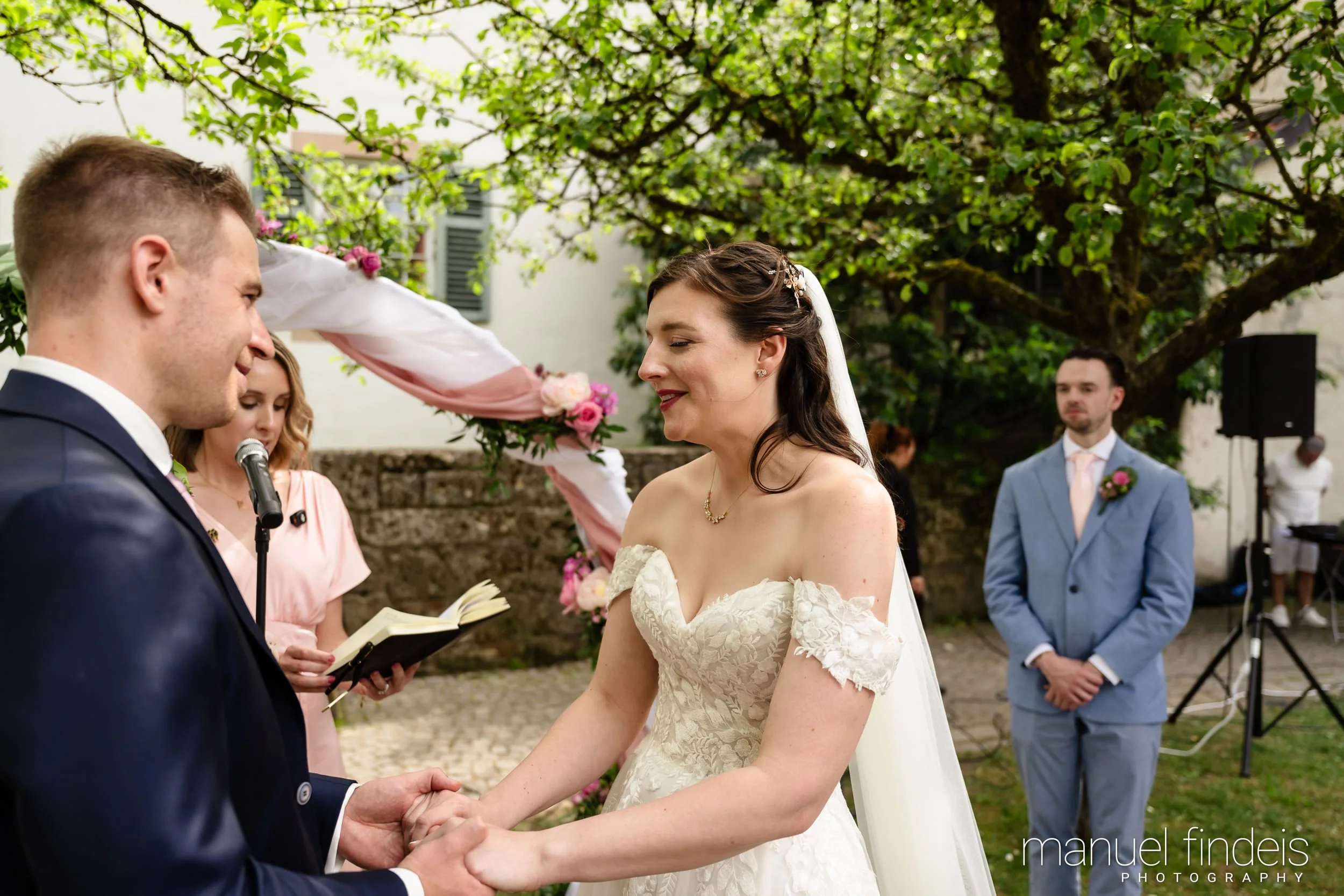 0209_Hochzeit_RuS_www.manuelfindeis.com.jpg