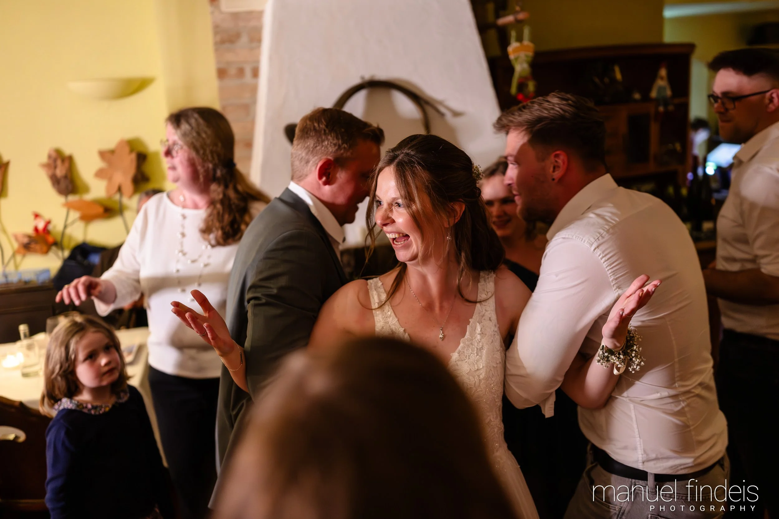 1008_Hochzeit_VuA_www.manuelfindeis.com.jpg