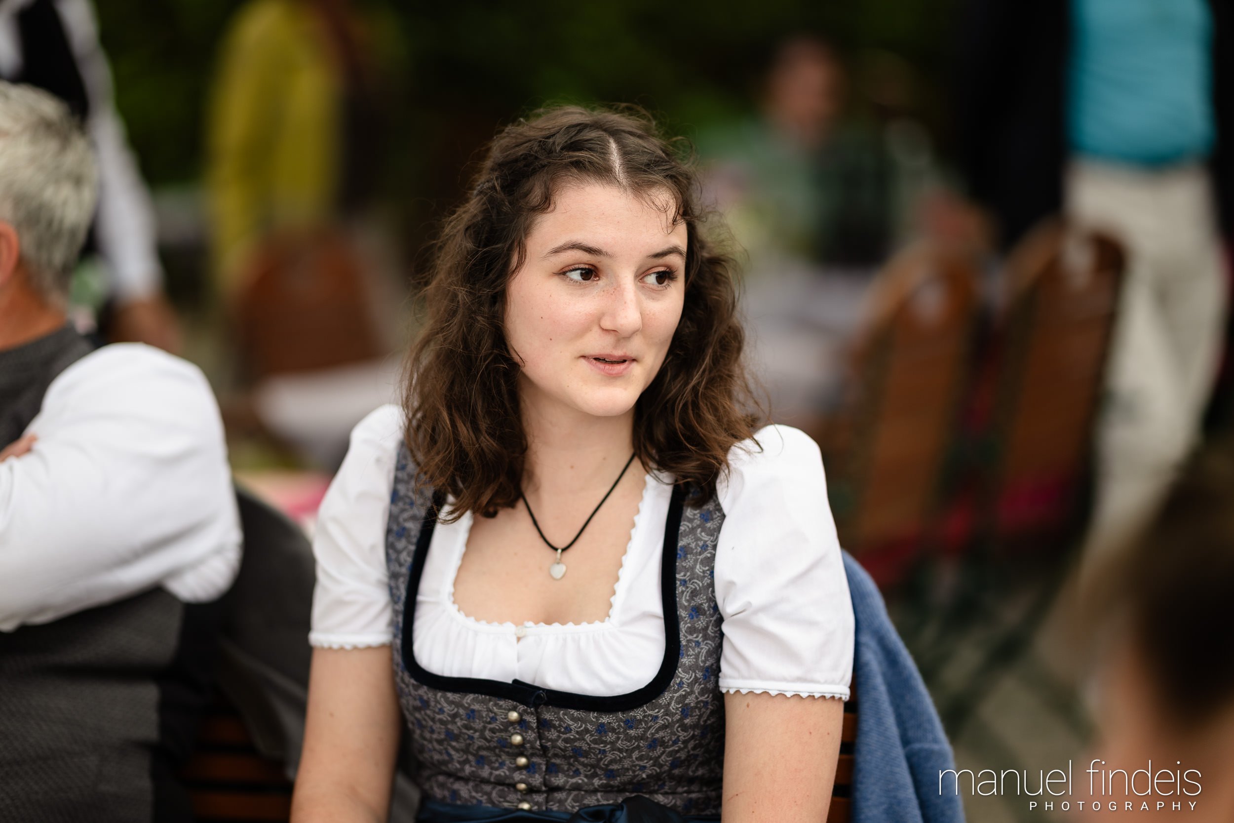0591_Hochzeit-BuL_www.manuelfindeis.com.jpg
